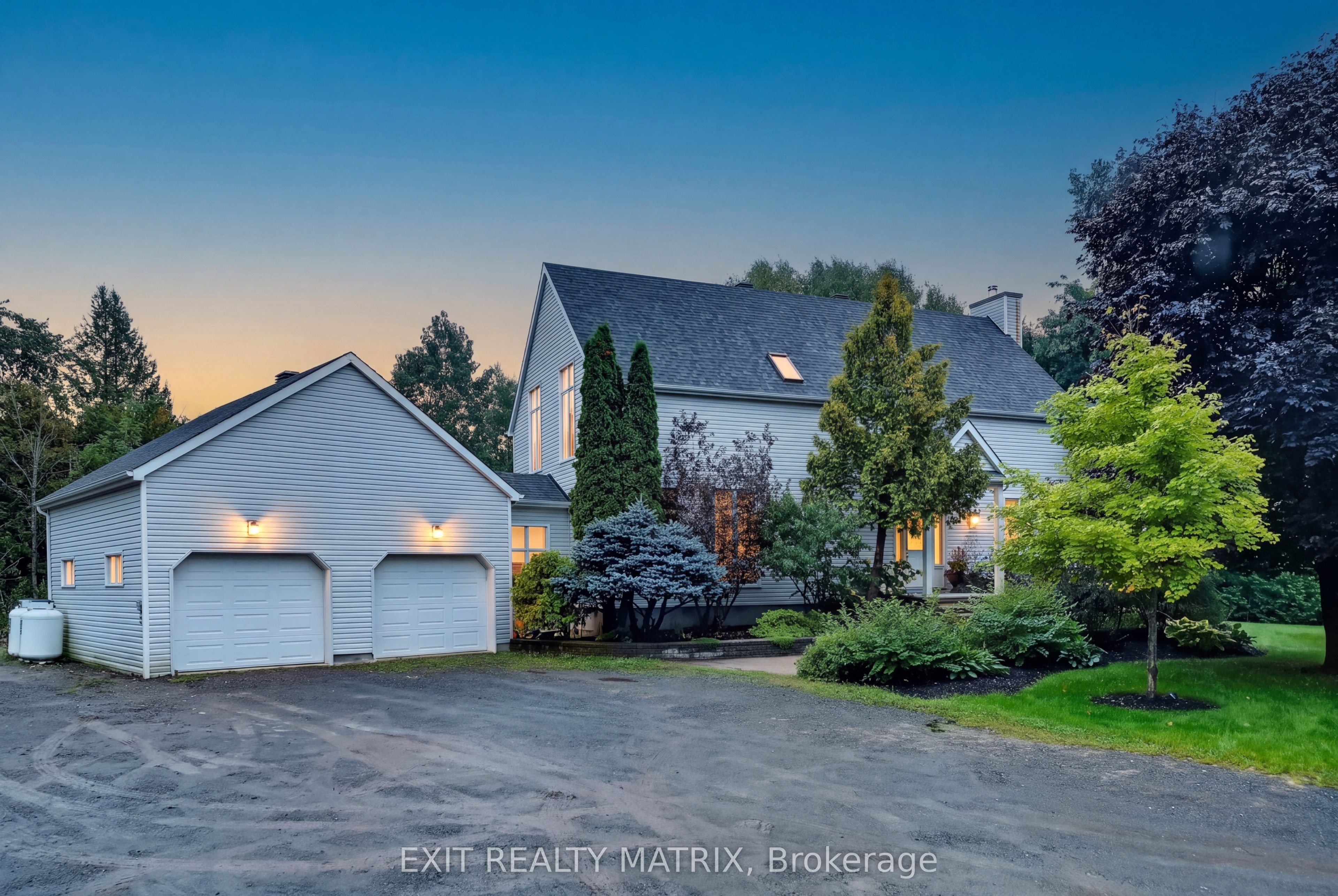 1775 Veena Way, Greely - Metcalfe - Osgoode - Vernon and Area, ON K0A 2P0 photo 2