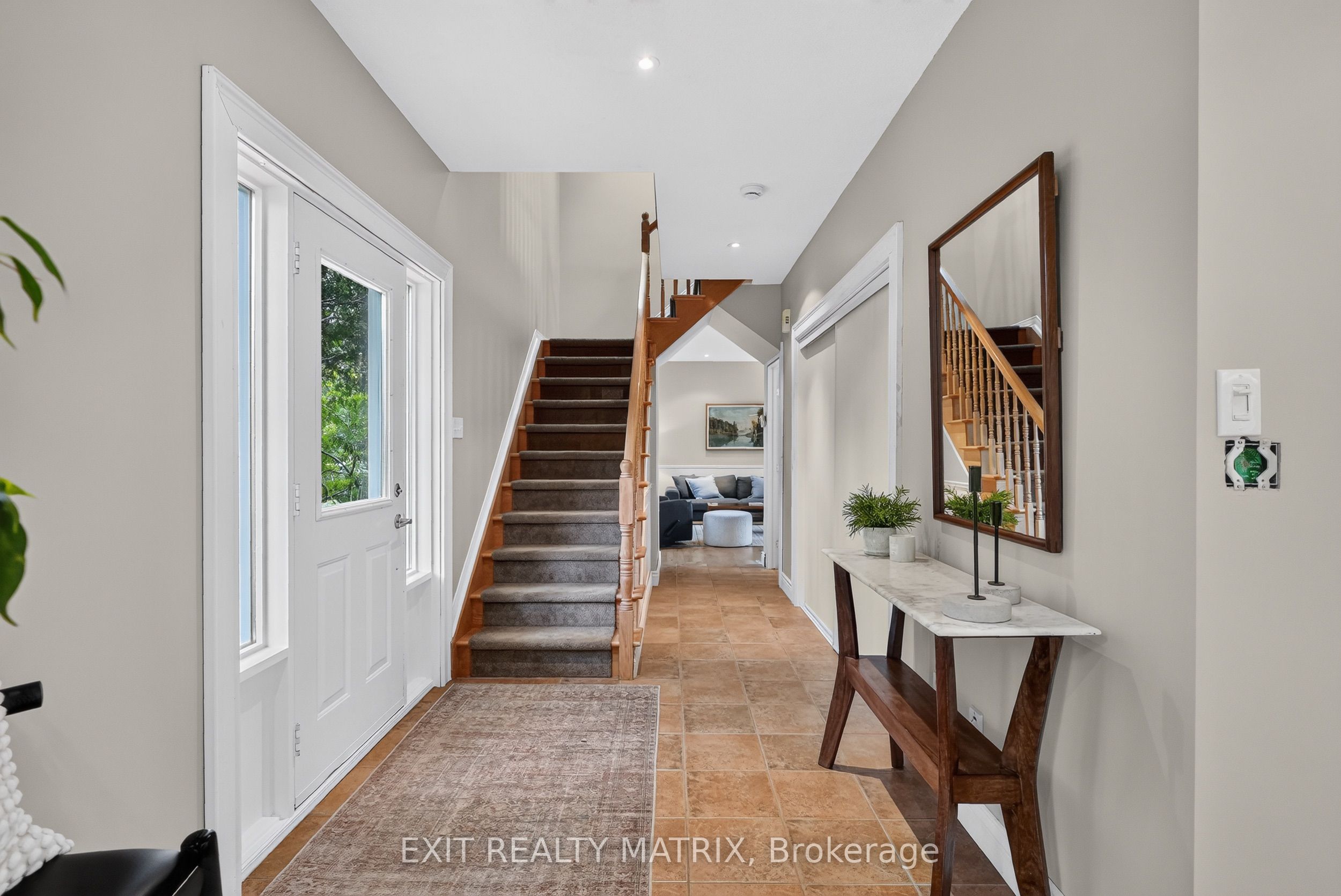 1775 Veena Way, Greely - Metcalfe - Osgoode - Vernon and Area, ON K0A 2P0 photo 5