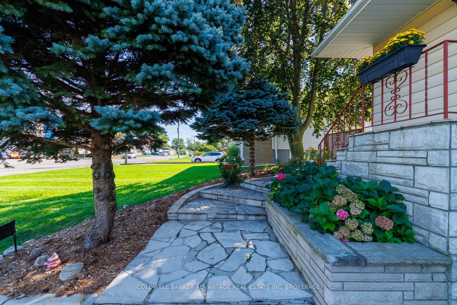 466 Sugarloaf Street, Port Colborne, ON L3K 2P3 photo 4