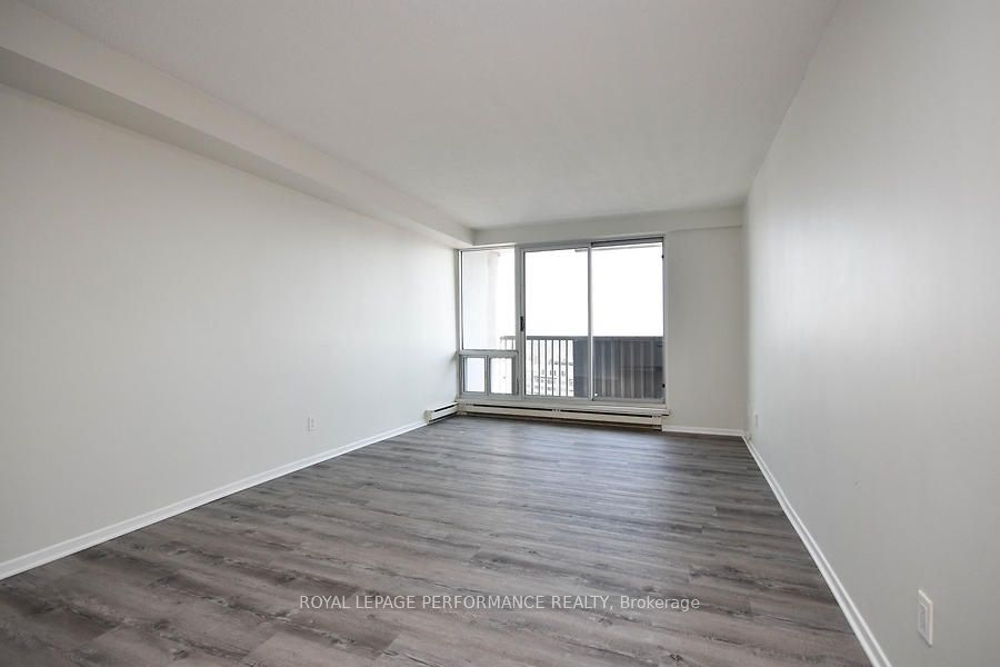 1380 Prince of Wales Drive 2309, Mooneys Bay - Carleton Heights and Area, ON K2C 3N5 photo 4