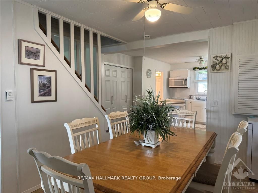 112 MCKENZIE Lane, Elizabethtown-Kitley, ON K6V 7E5 photo 2