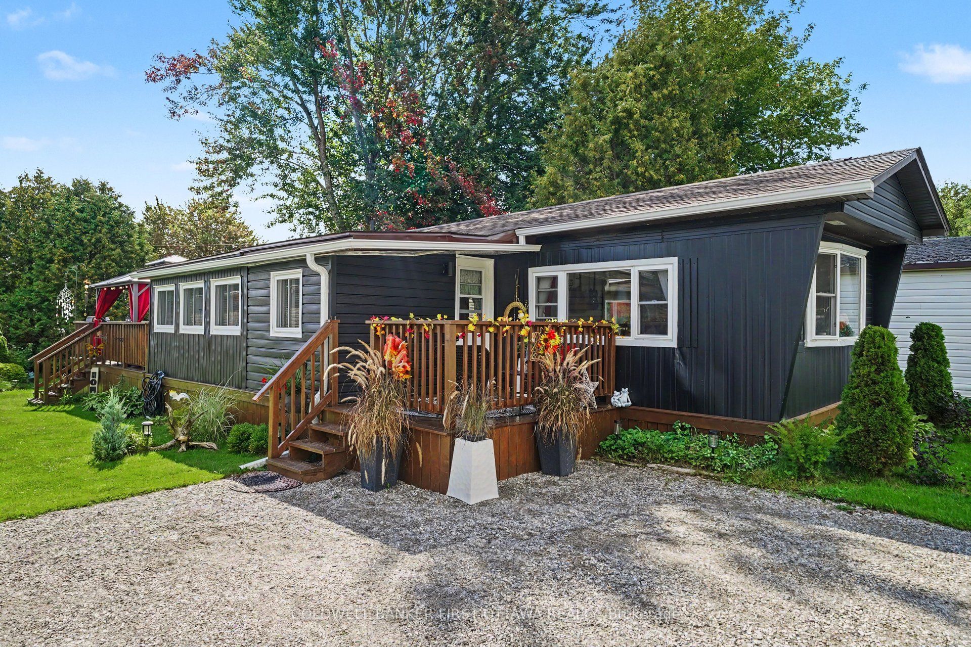 9 Saddle Avenue, Rideau Lakes, ON K7A 4S5