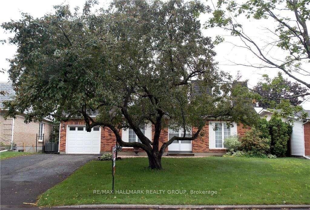 3288 Clearwater Crescent, Hunt Club - South Keys and Area, ON K1V 7S2 photo 2