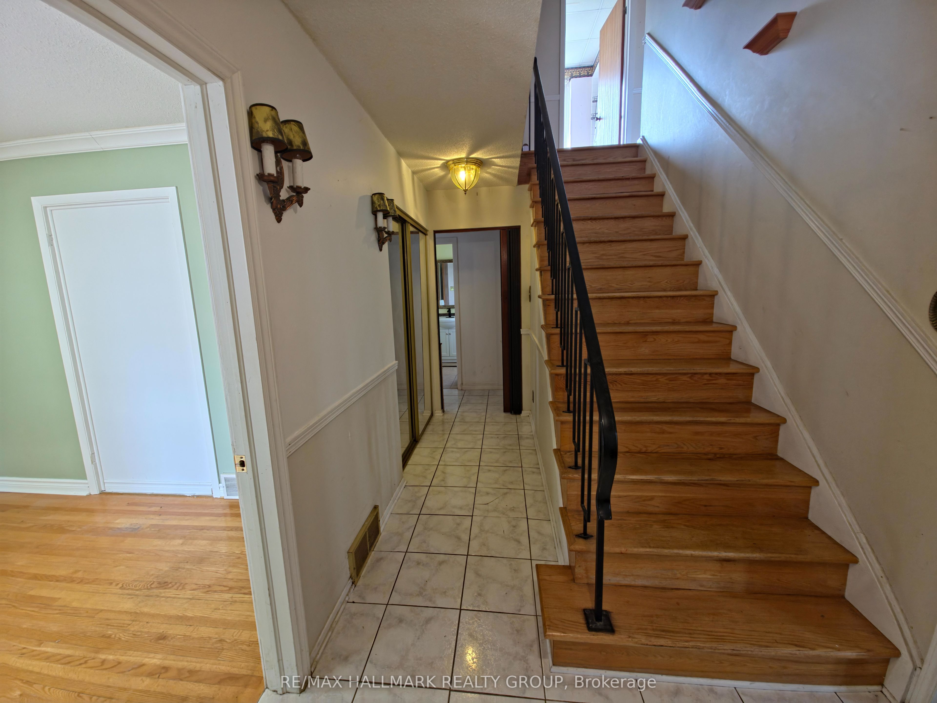 3288 Clearwater Crescent, Hunt Club - South Keys and Area, ON K1V 7S2 photo 3