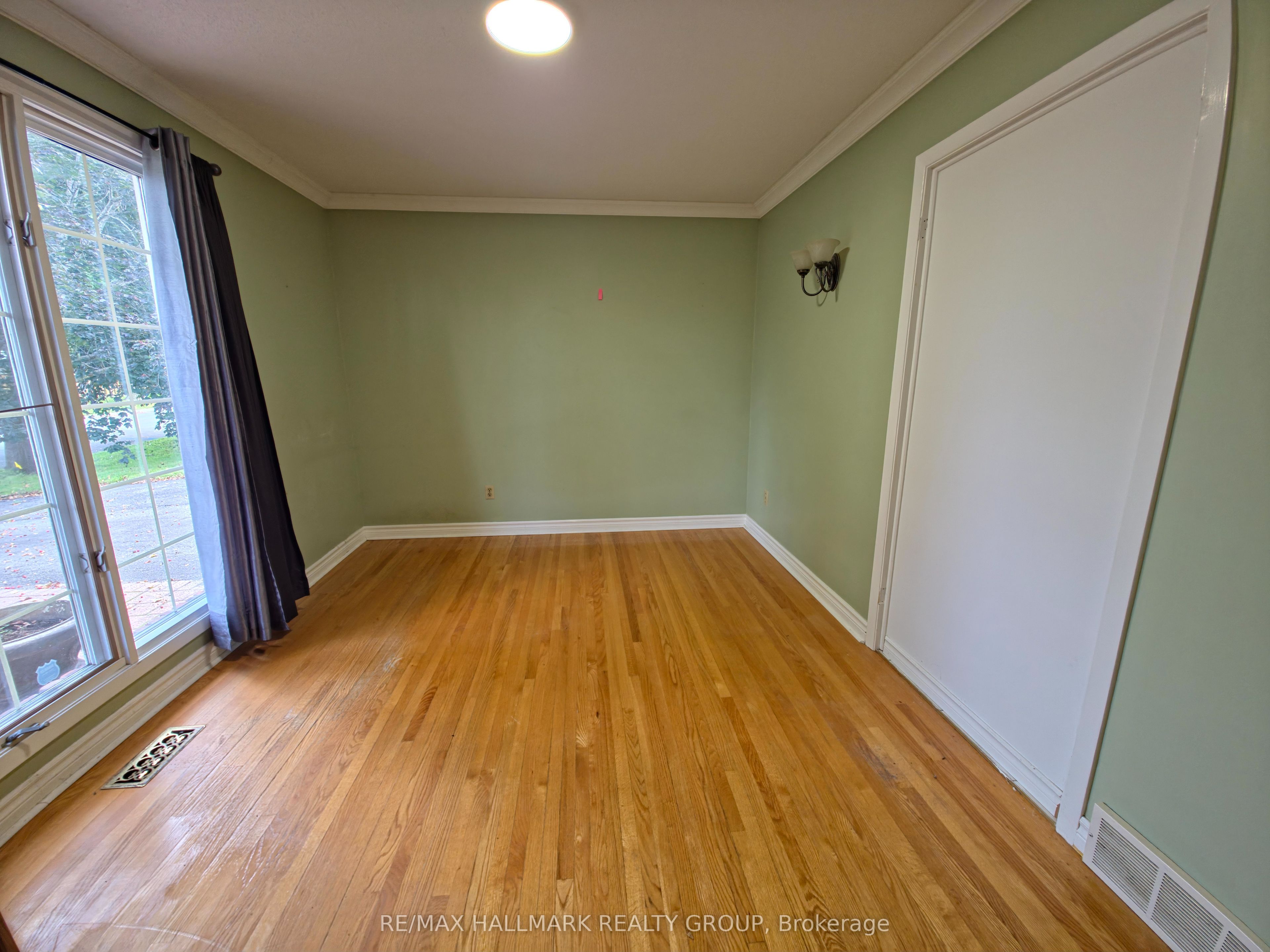 3288 Clearwater Crescent, Hunt Club - South Keys and Area, ON K1V 7S2 photo 4