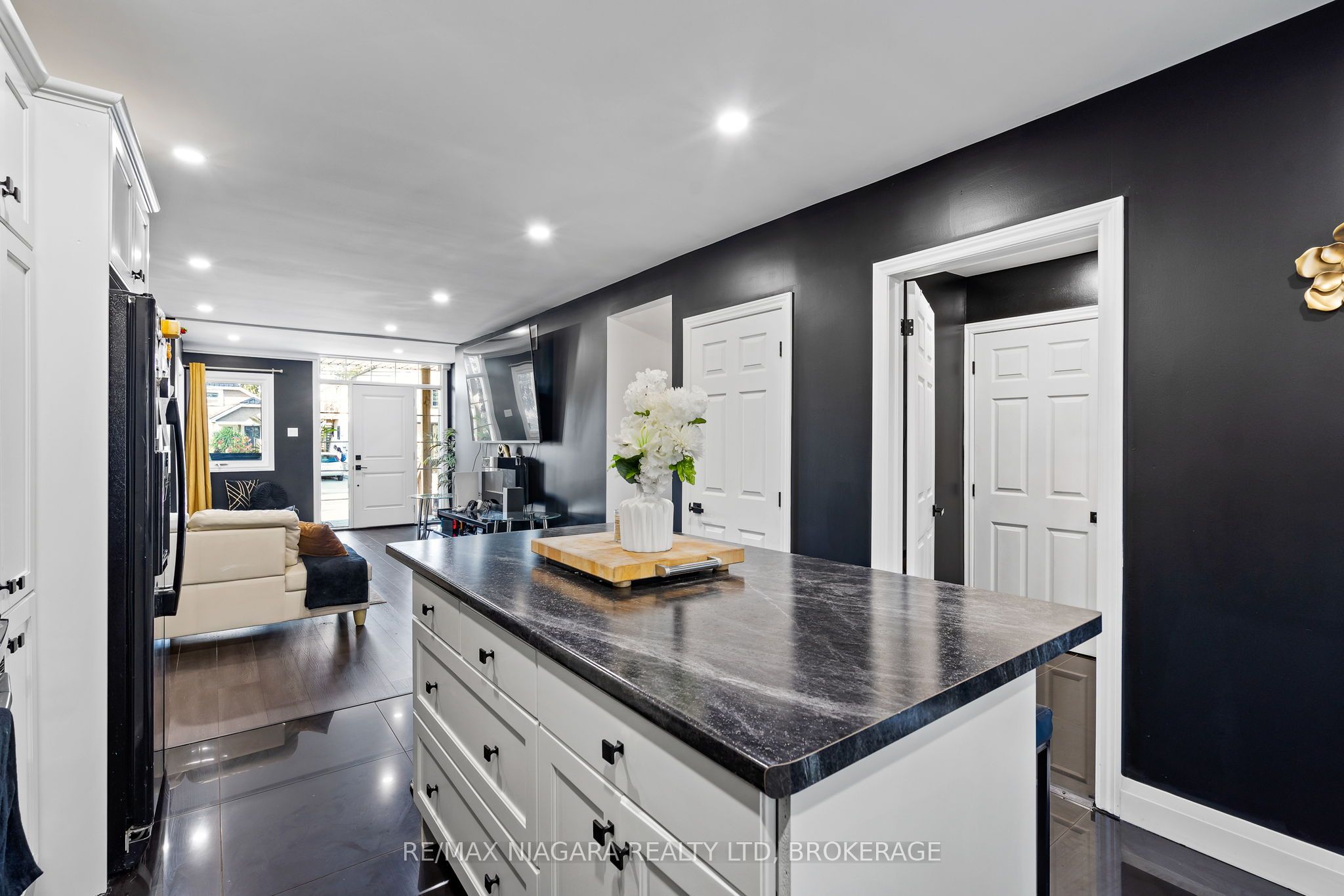 5 Cady Street, Welland, ON L3B 4B5 photo 4