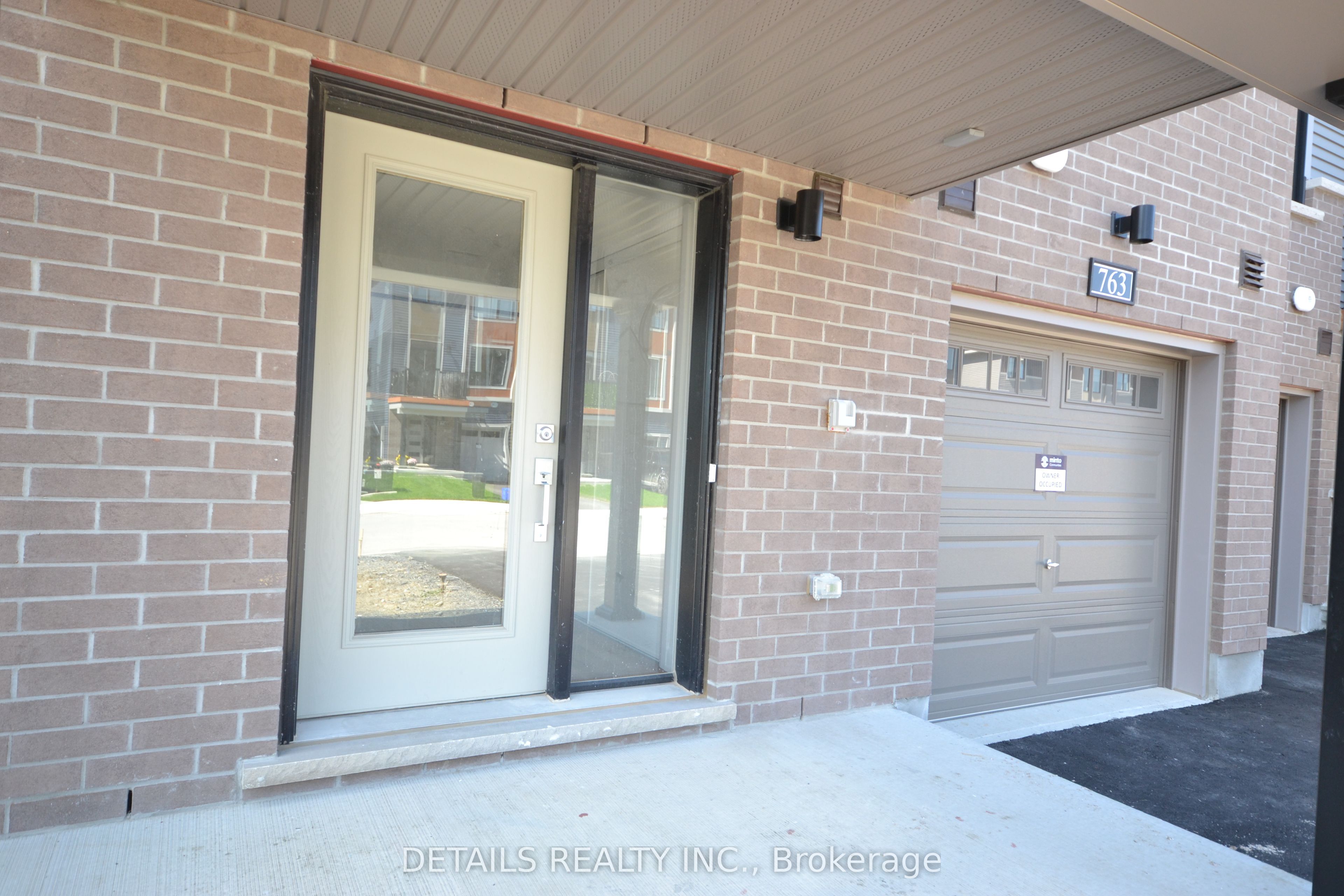763 Tadpole Crescent, Barrhaven, ON K2J 7M9 photo 2