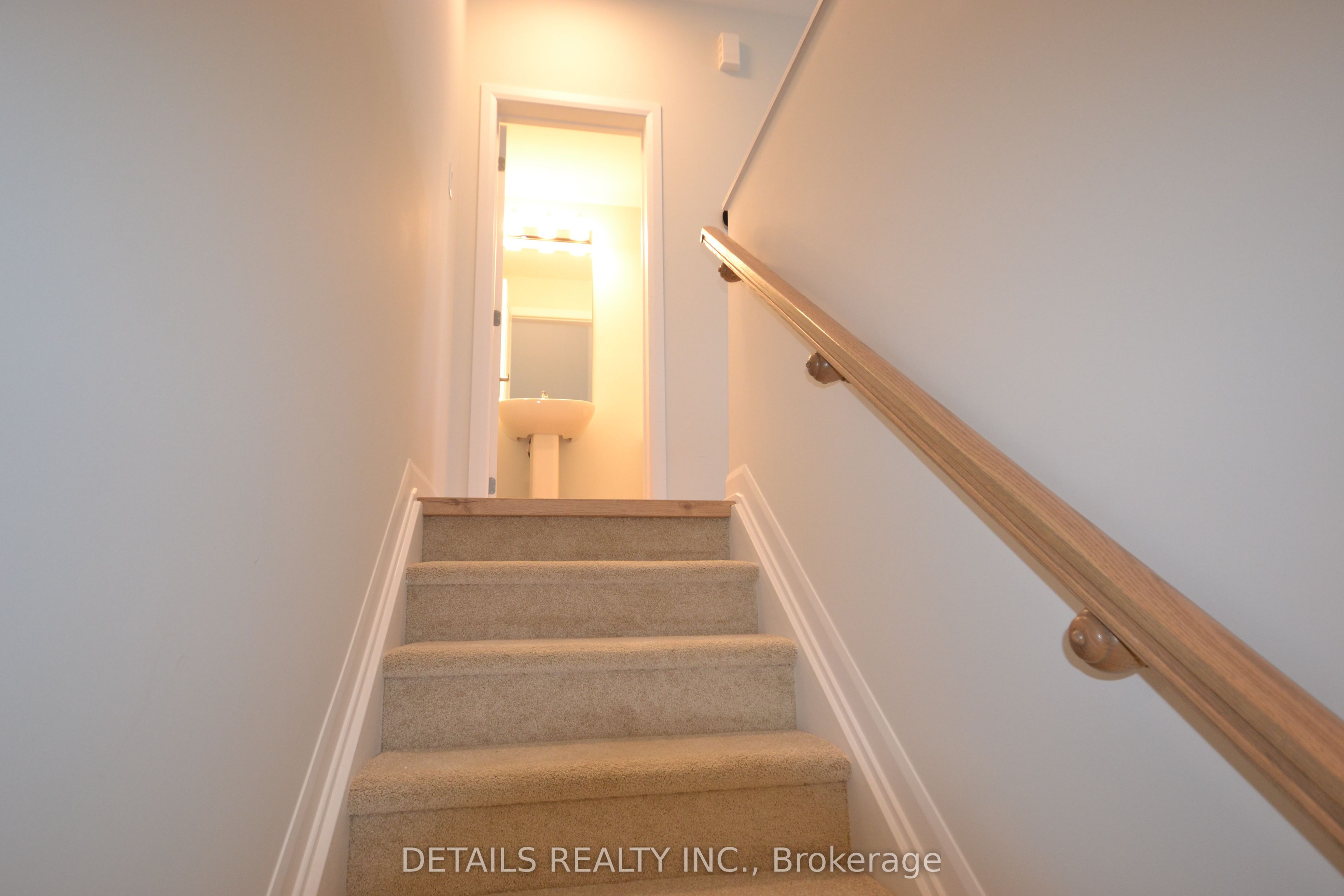 763 Tadpole Crescent, Barrhaven, ON K2J 7M9 photo 5