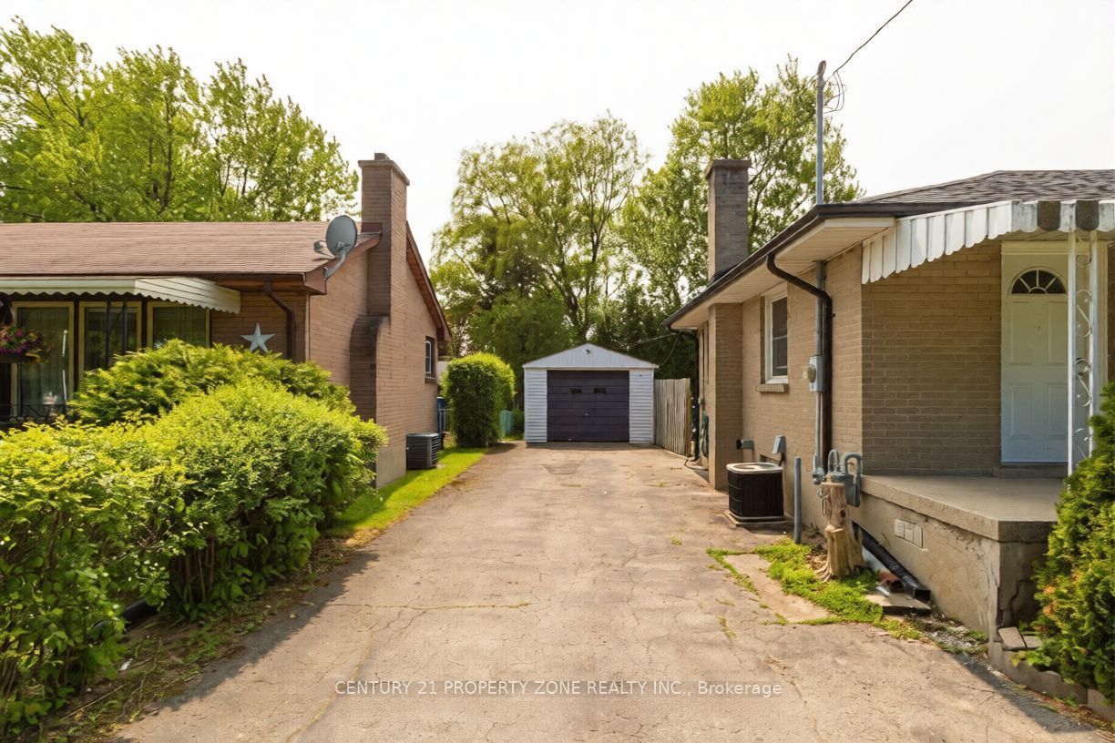221 STARLIGHT Avenue, London East, ON N5W 4X8 photo 3