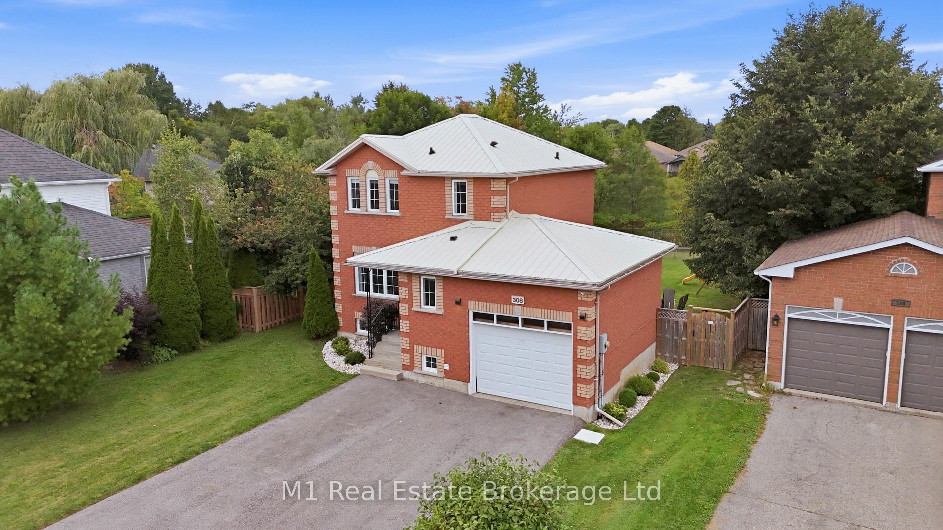 308 Daniel Crescent, Centre Wellington, ON N0B 1S0 photo 2