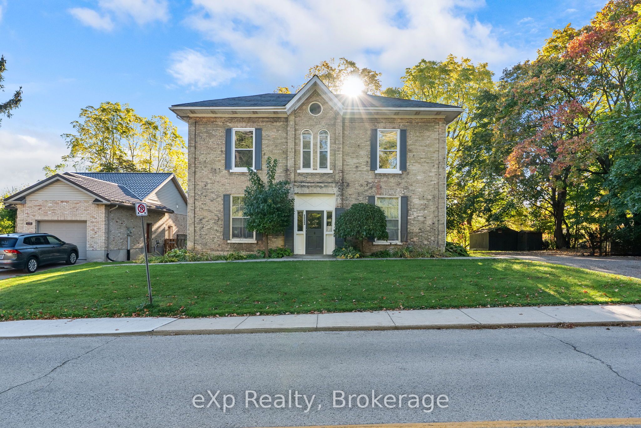 111 Church Street 4, Stratford, ON N5A 2R3 photo 2