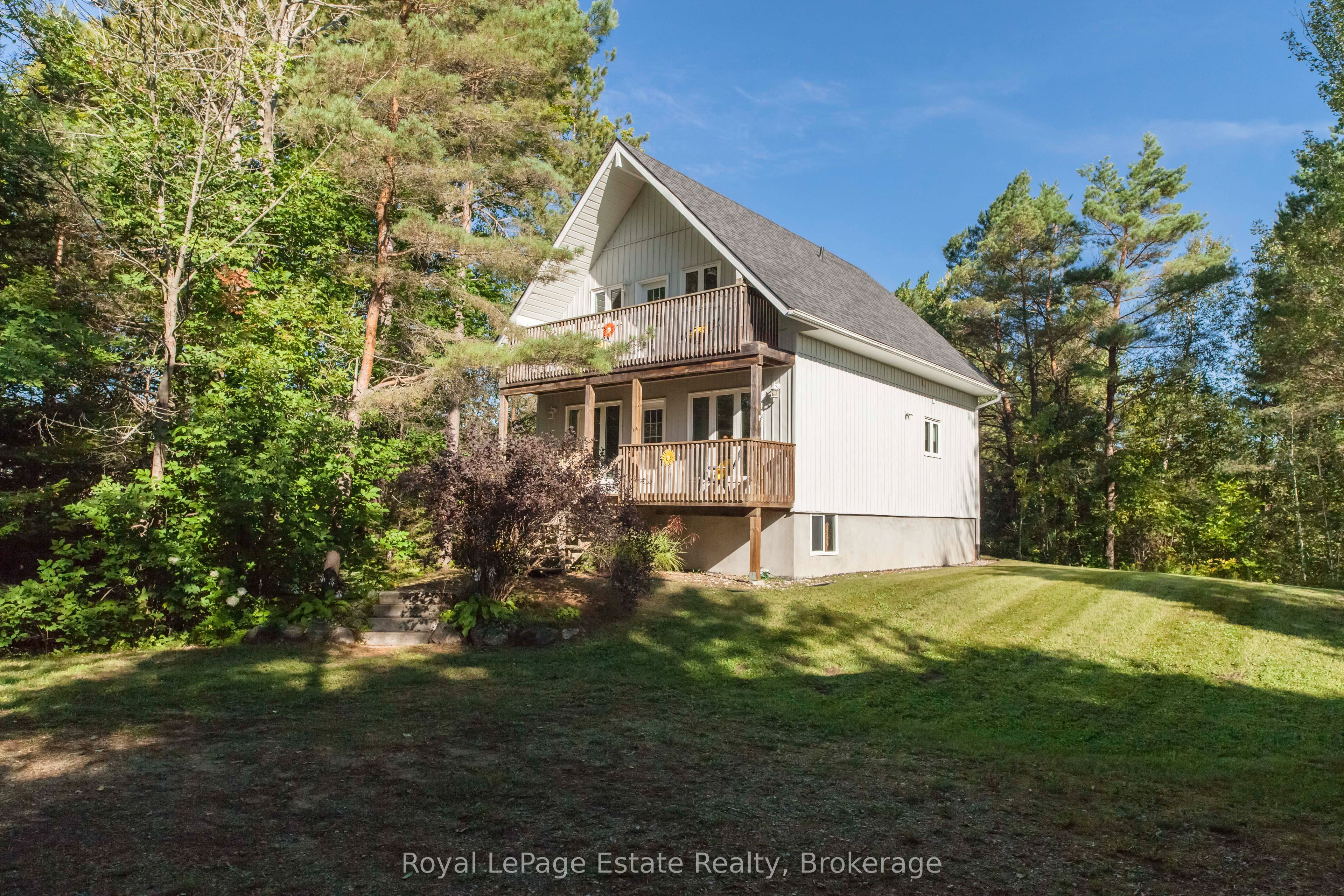 635 Sixth Street N, South Bruce Peninsula, ON N0H 2G0