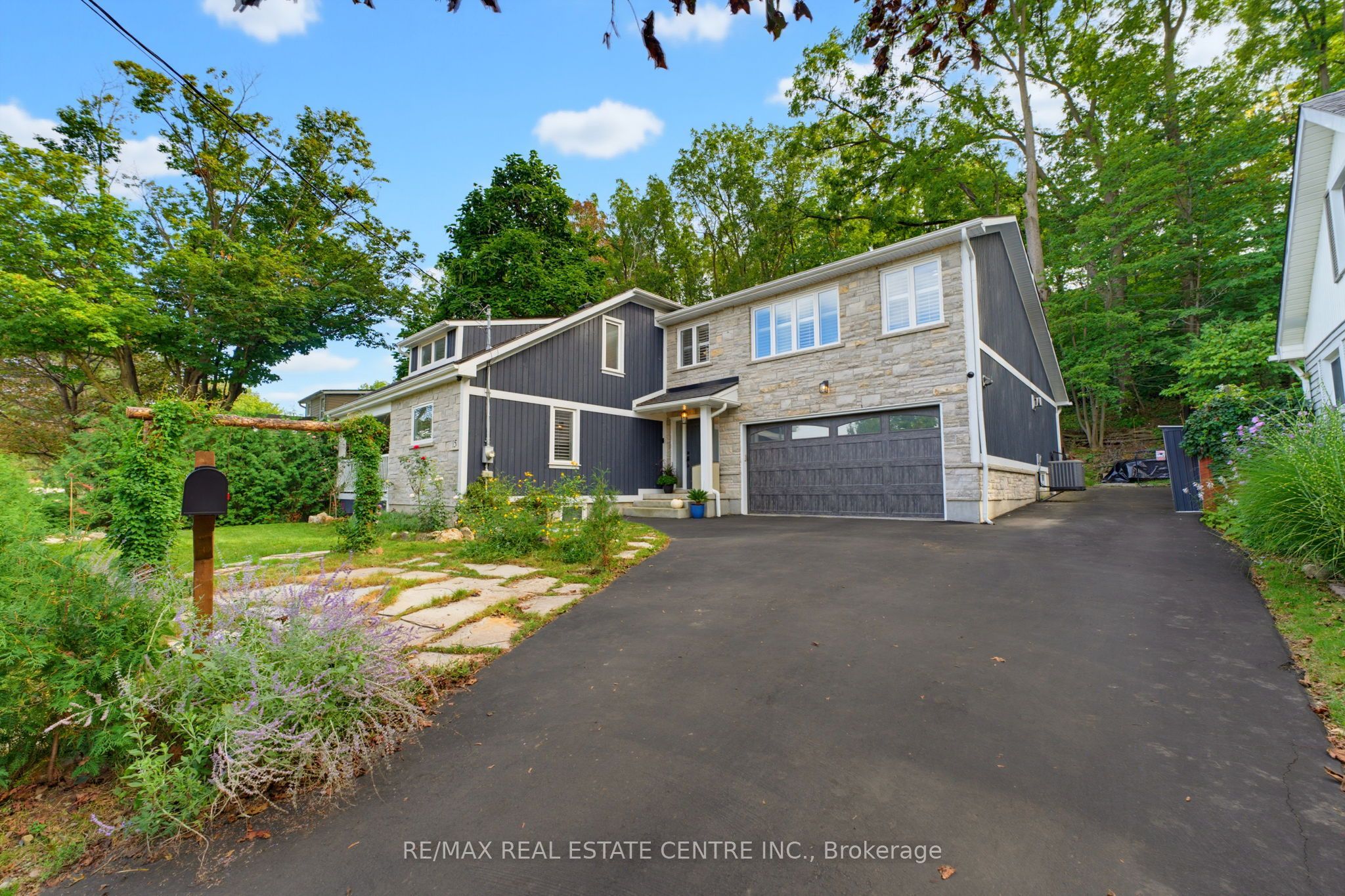 15 First Street S, Hamilton, ON L8G 1P7 photo 4