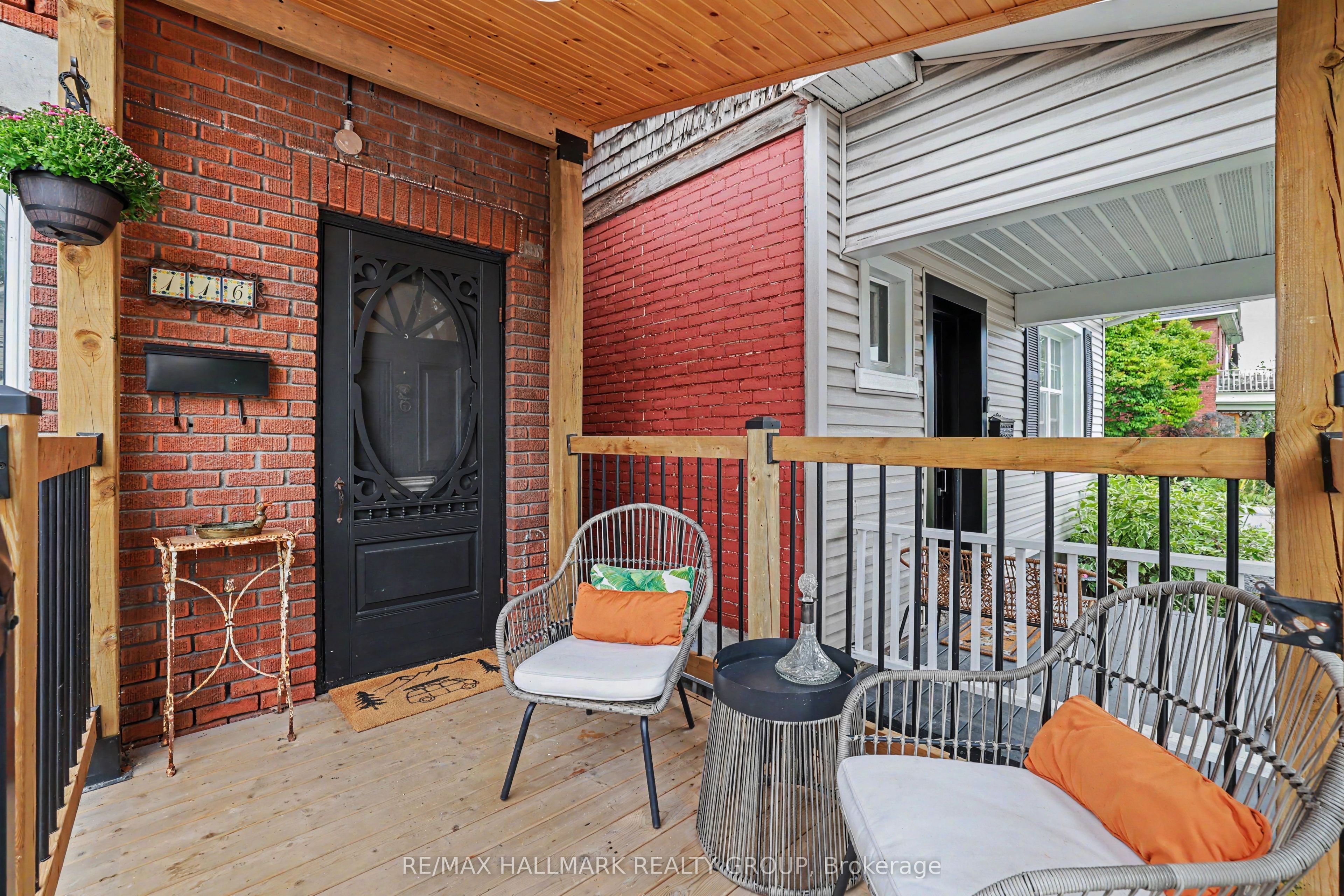 116 Hamilton Avenue N, Tunneys Pasture and Ottawa West, ON K1Y 1C2 photo 3