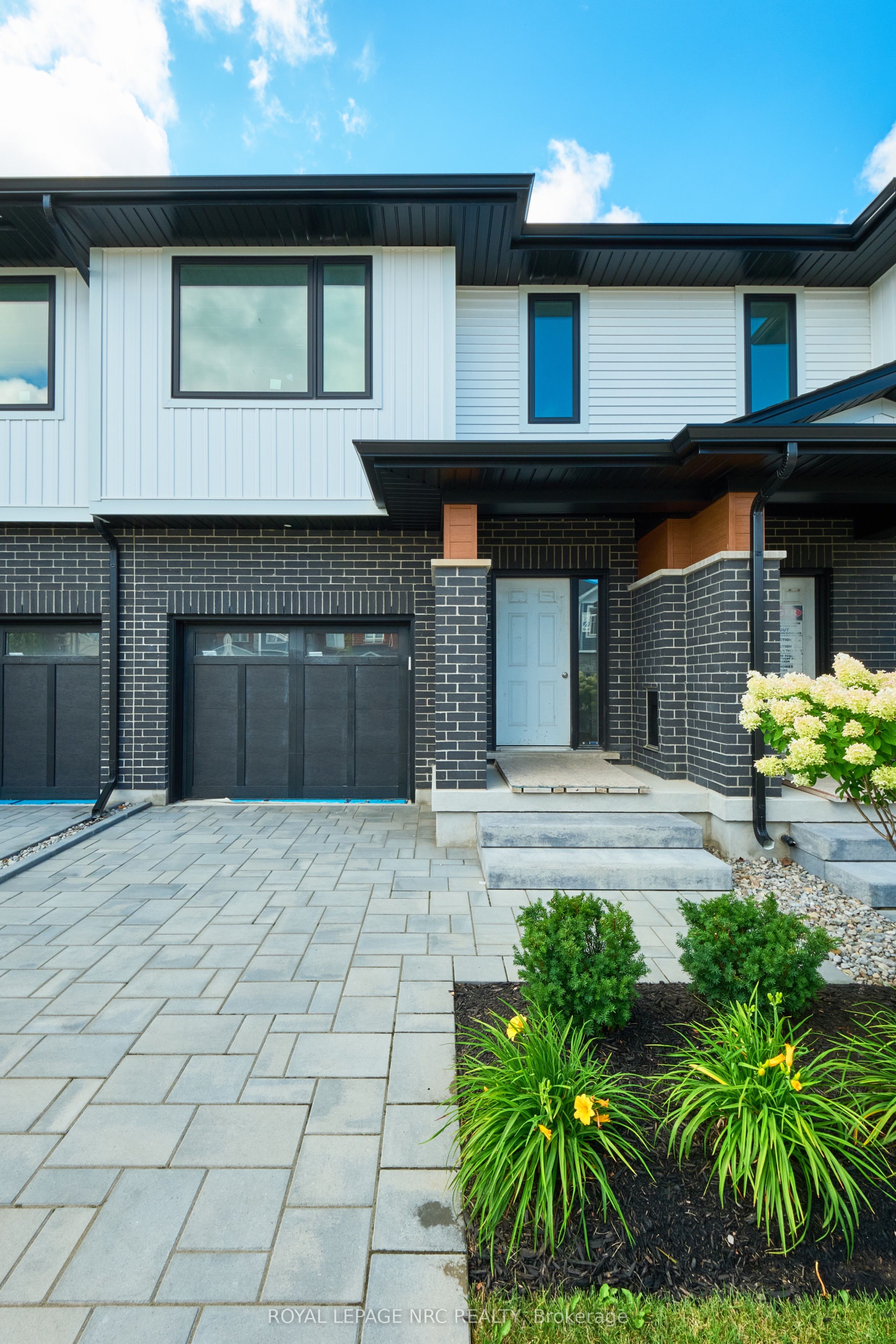 49 HARMONY Way, Thorold, ON L2V 0H2 photo 4