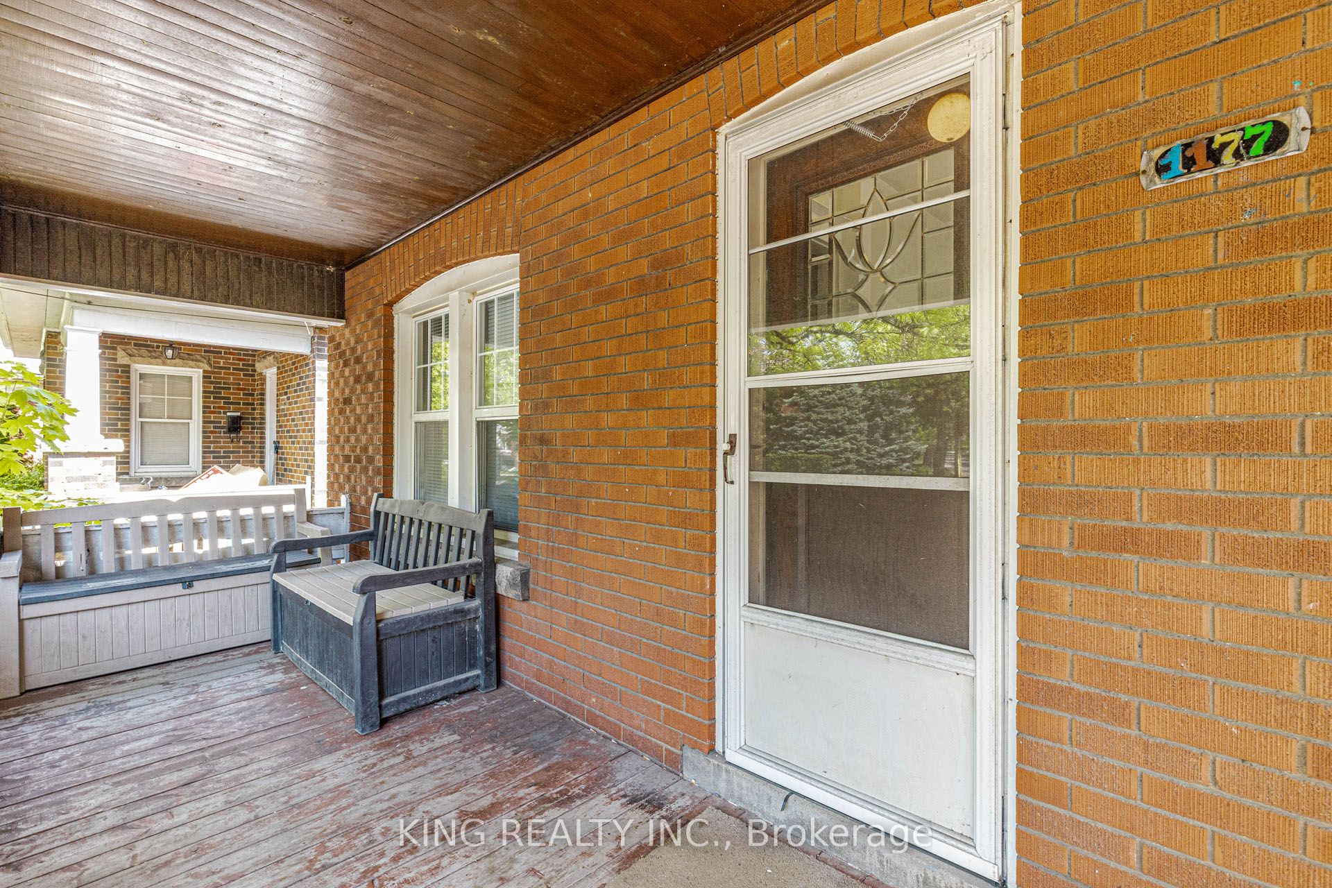 1177 King Street W, Hamilton, ON L8S 1M3 photo 2