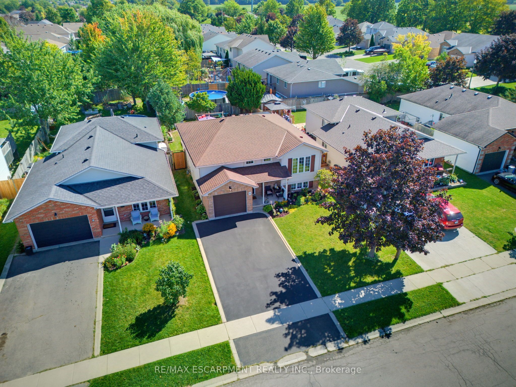 6 Stuart Street W, Haldimand, ON N3W 2L3