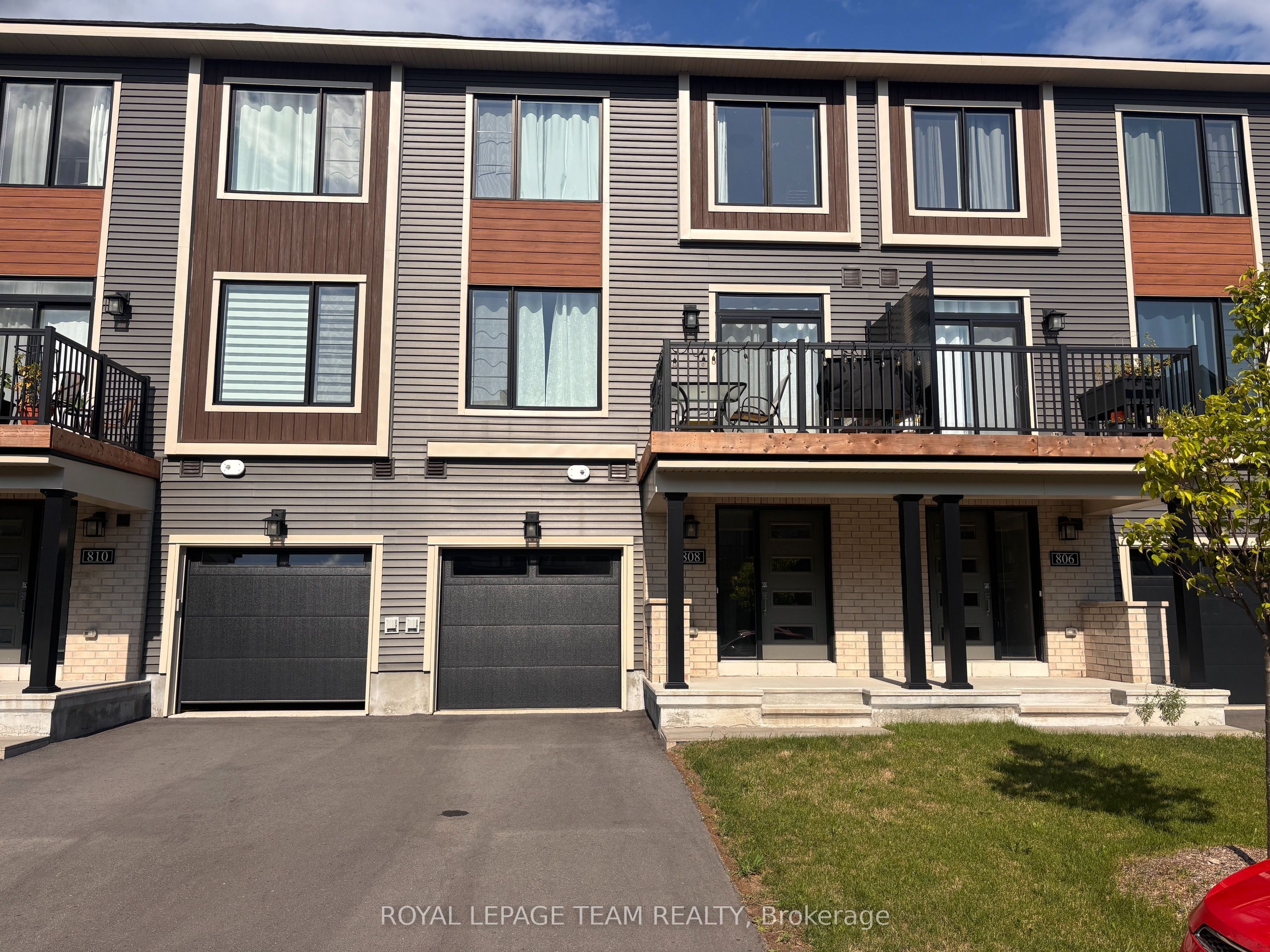 808 Glissade Grove, Orleans - Cumberland and Area, ON K4A 5M6