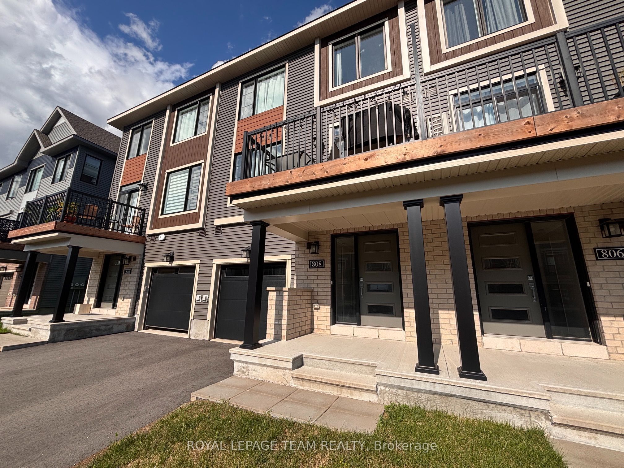 808 Glissade Grove, Orleans - Cumberland and Area, ON K4A 5M6 photo 2