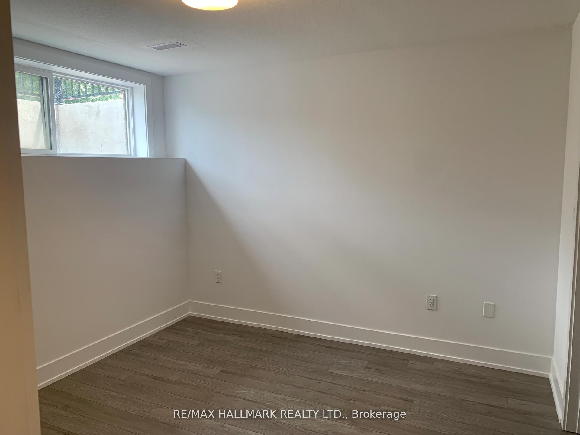 99 Roger Street S 51, Waterloo, ON N2J 0G1 photo 3