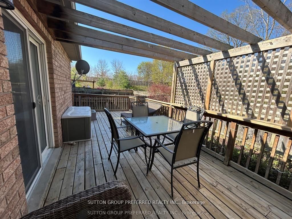 284 Exmouth Circle, London East, ON N5V 5G6 photo 3