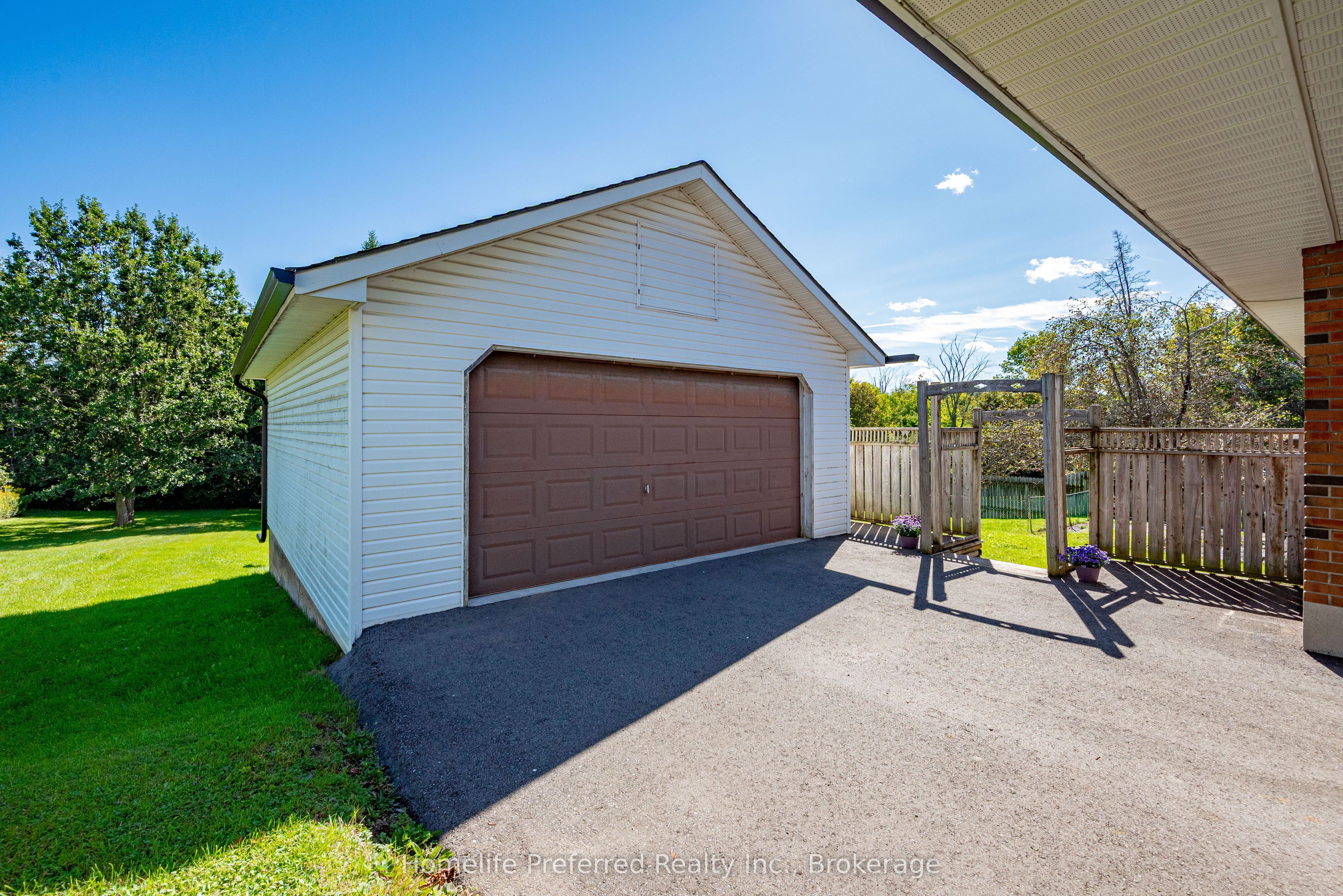 3224 Lakefield Road, Selwyn, ON K9J 6X5 photo 5
