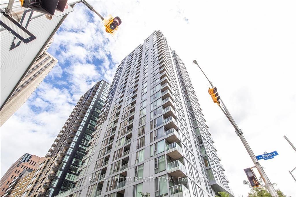 179 METCALFE Street 810, Ottawa Centre, ON K2P 0W1 photo 2