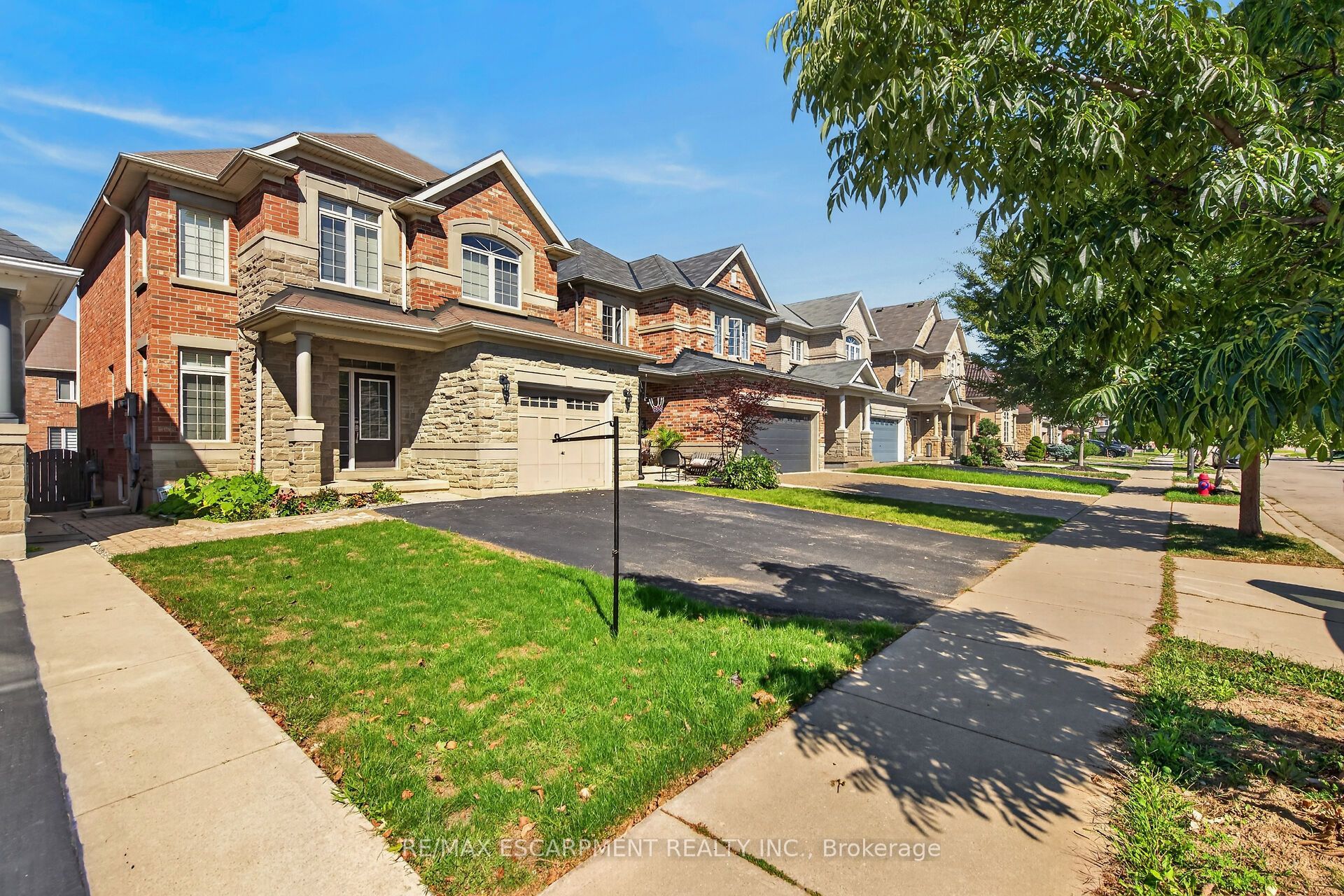 44 Matteo Trail, Hamilton, ON L9B 0E6 photo 3