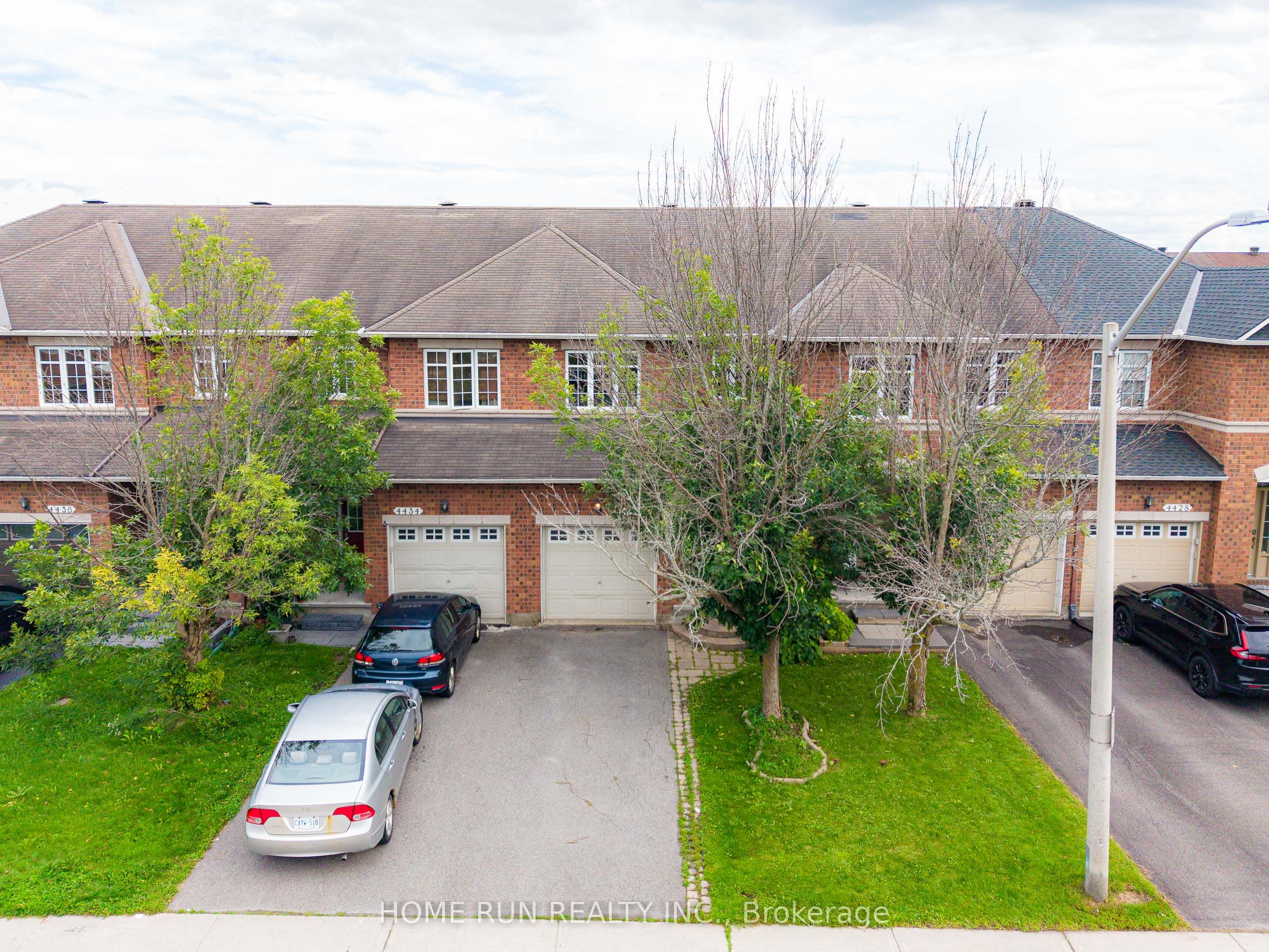 4432 Goldeneye Way, Blossom Park - Airport and Area, ON K1V 2J3