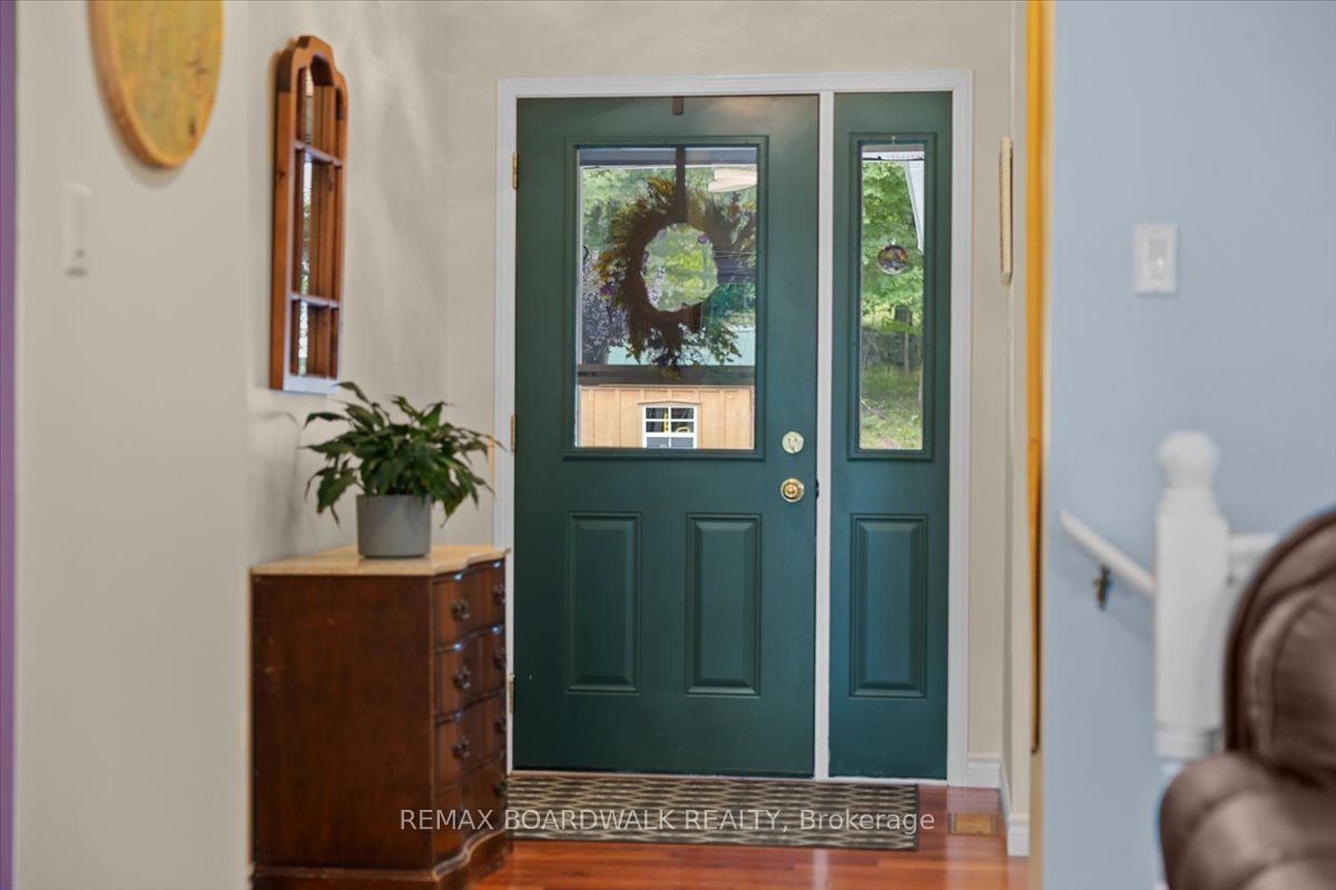700 Strawberry Lane, Tay Valley, ON K0G 1A0 photo 4