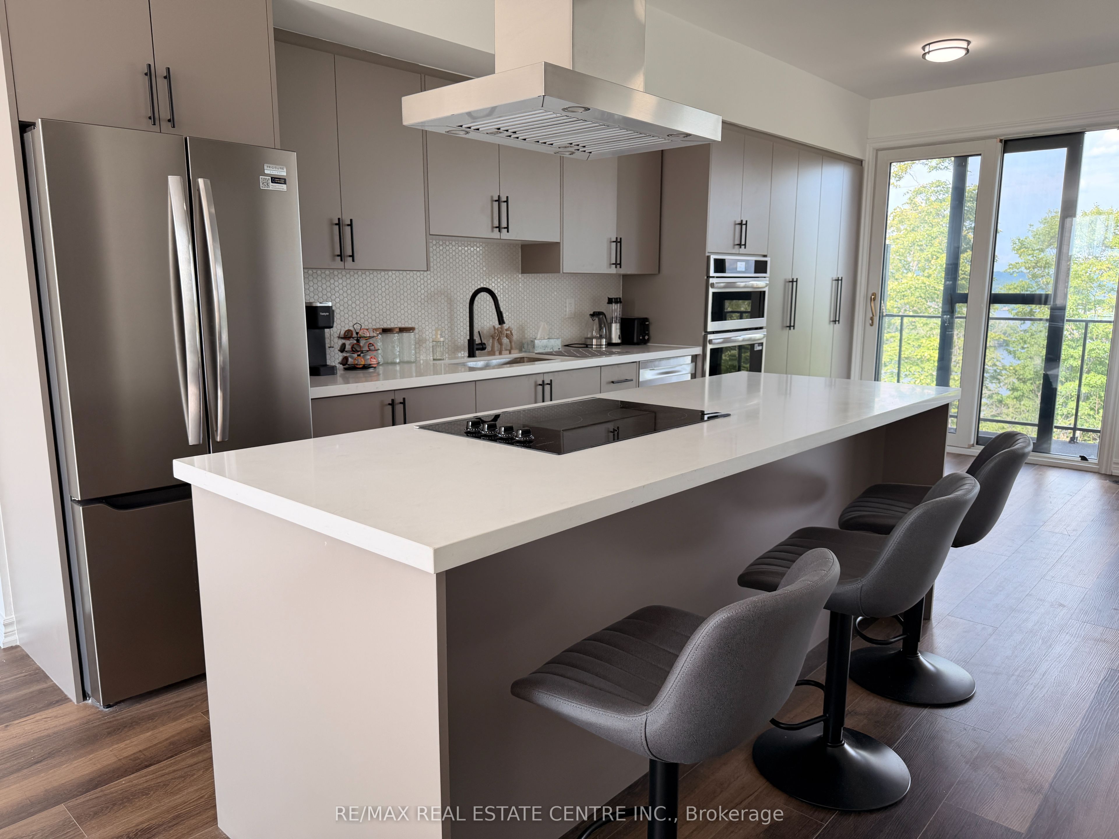 22 Chau ha Circle 3, Huntsville, ON P1H 0K3 photo 3