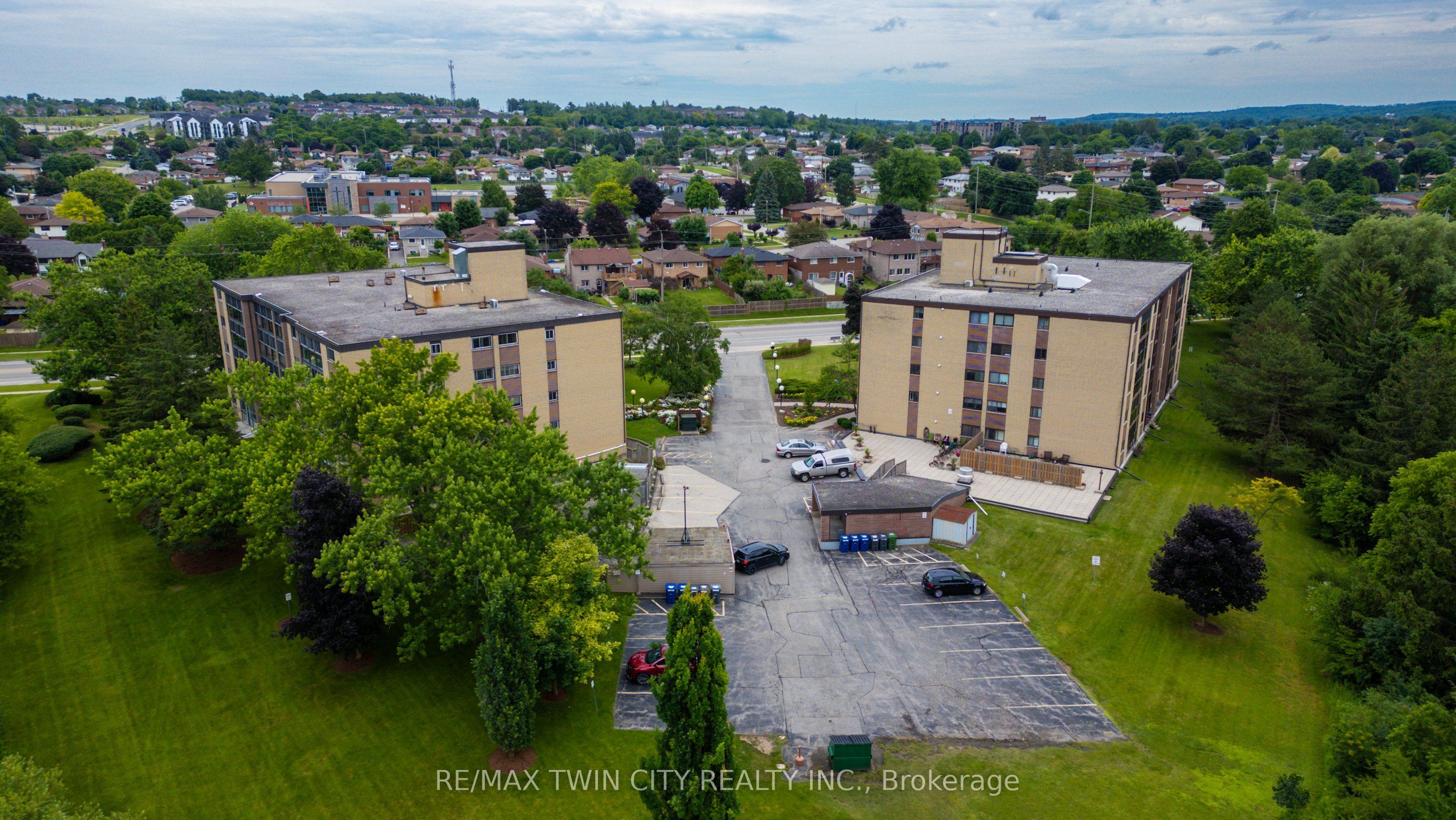 380 Champlain Boulevard 205, Cambridge, ON N1R 7J6 photo 5