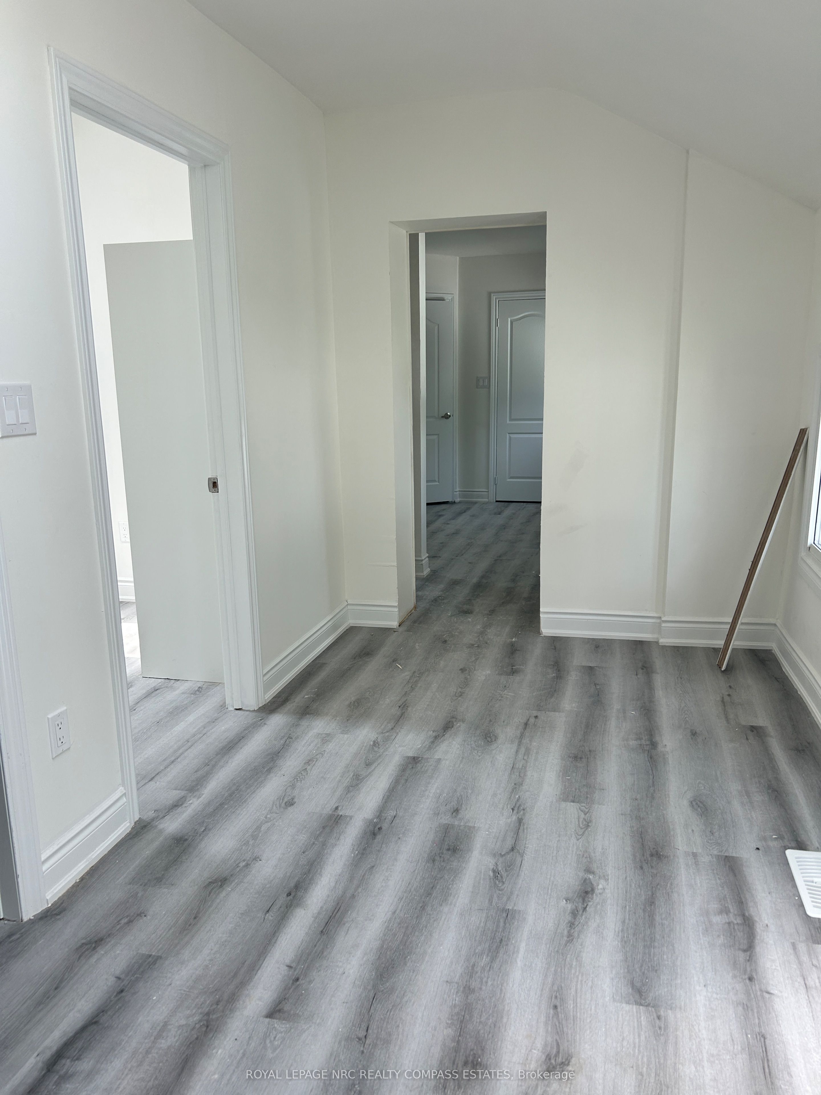 4299 Second Avenue 1, Niagara Falls, ON L2E 4G8 photo 5