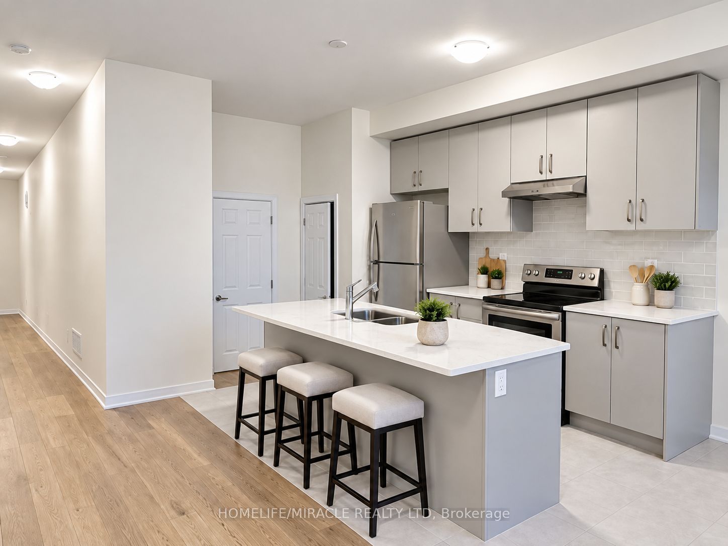 30 International Drive, Haldimand, ON N3W 0K7 photo 5
