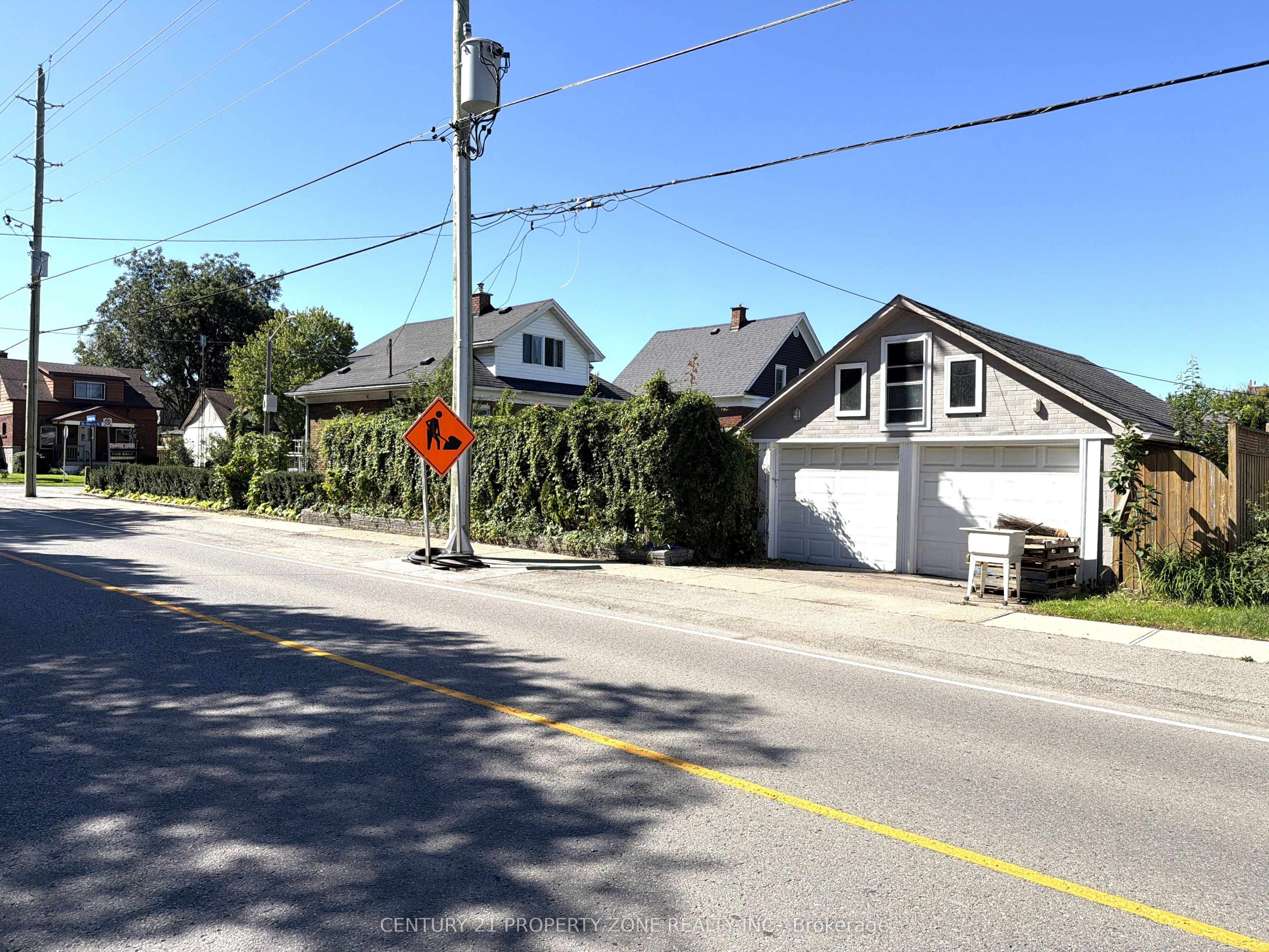 5977 Saint Marys Avenue, Niagara Falls, ON L2J 1B8 photo 4