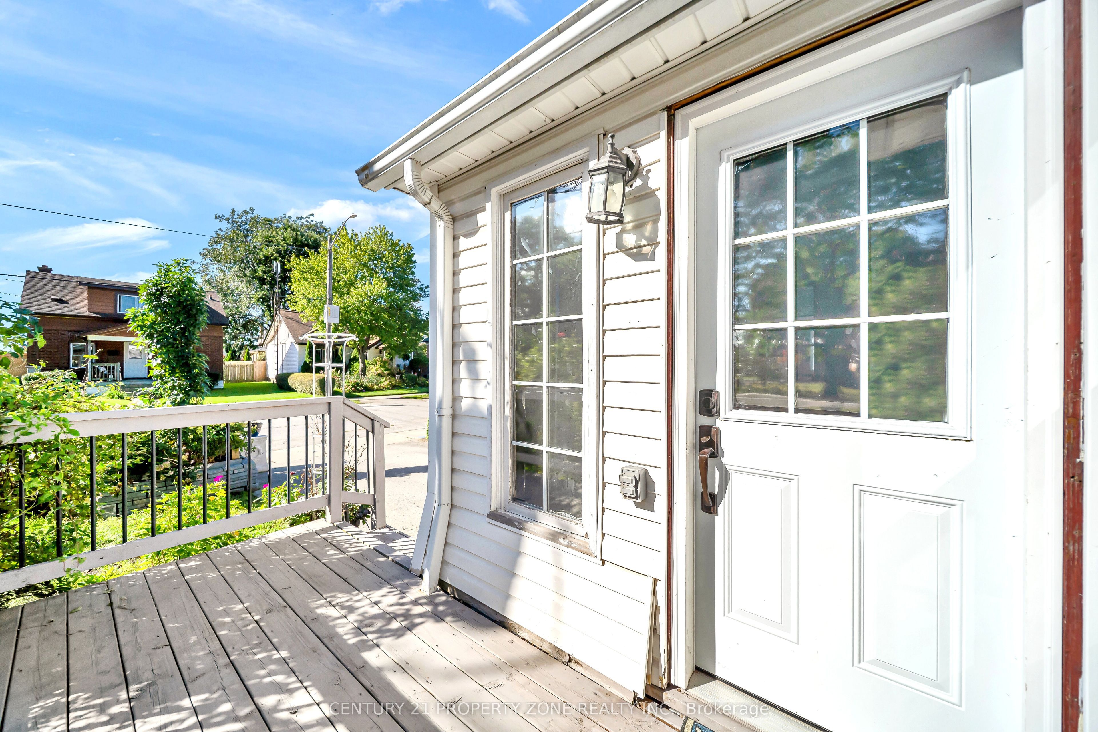 5977 Saint Marys Avenue, Niagara Falls, ON L2J 1B8 photo 5