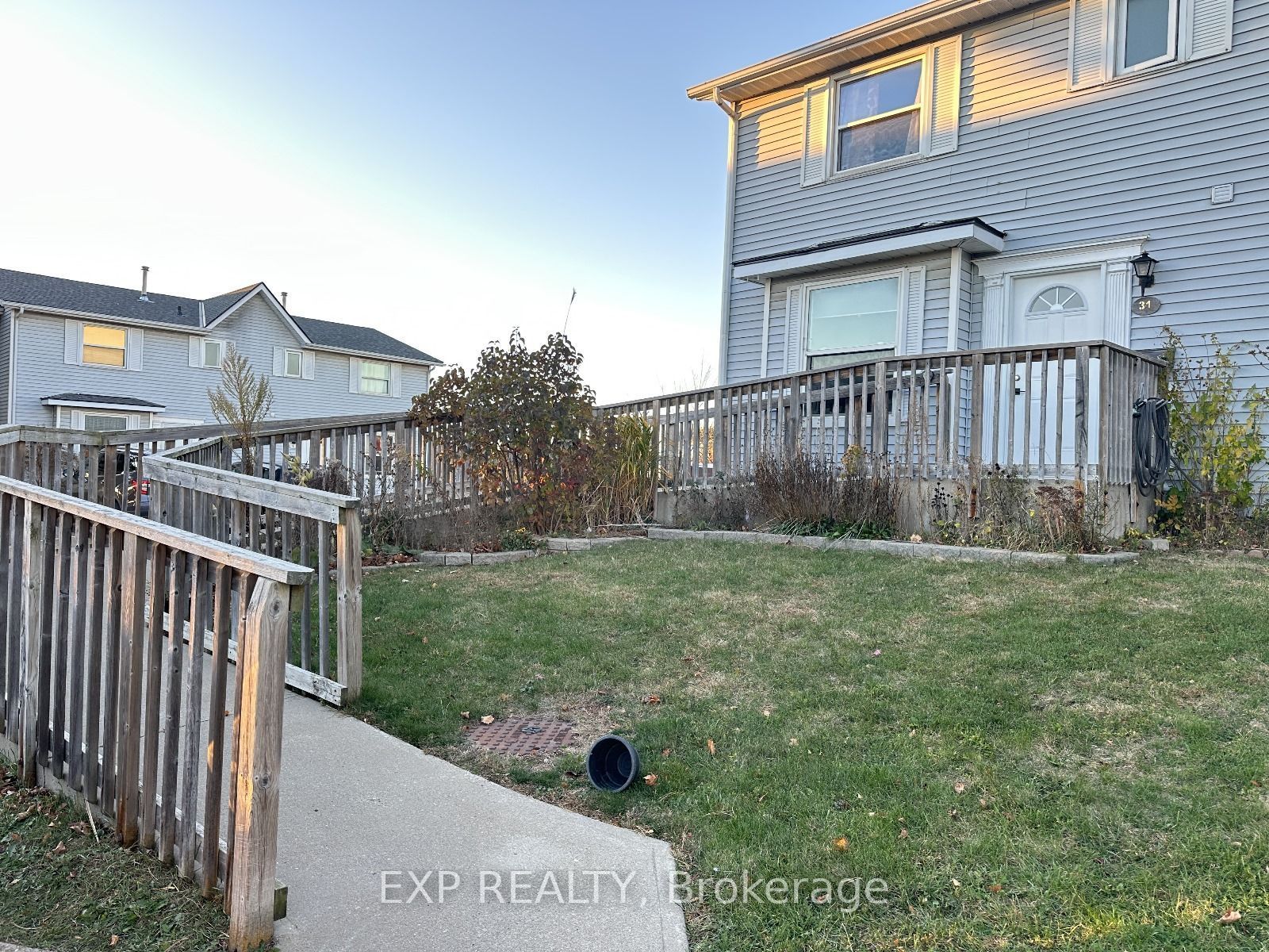 265 WILLIAMSBURG Road 31, Kitchener, ON N2E 3H1 photo 2