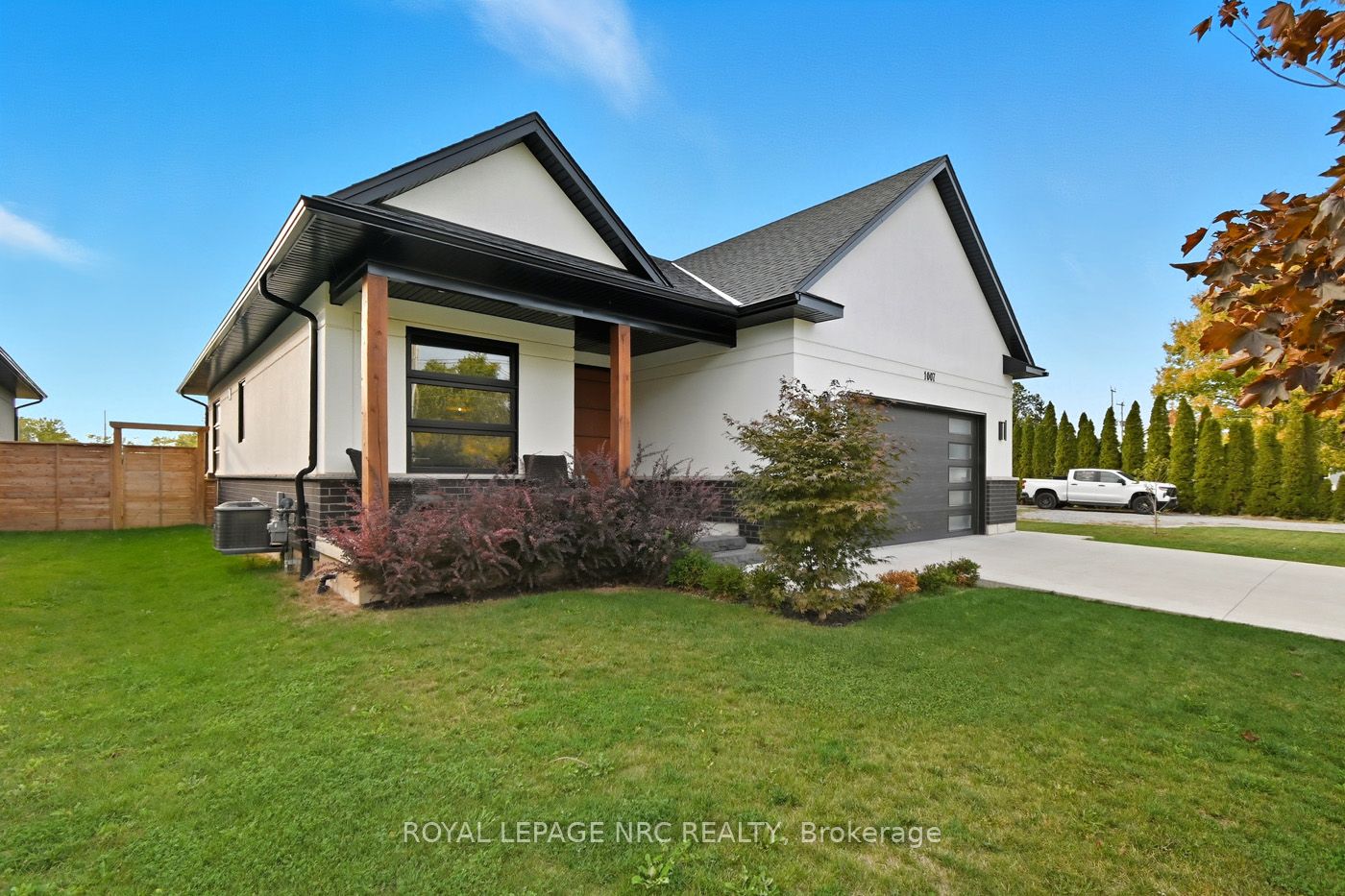 1007 Clare Avenue, Pelham, ON L3C 3C2 photo 3