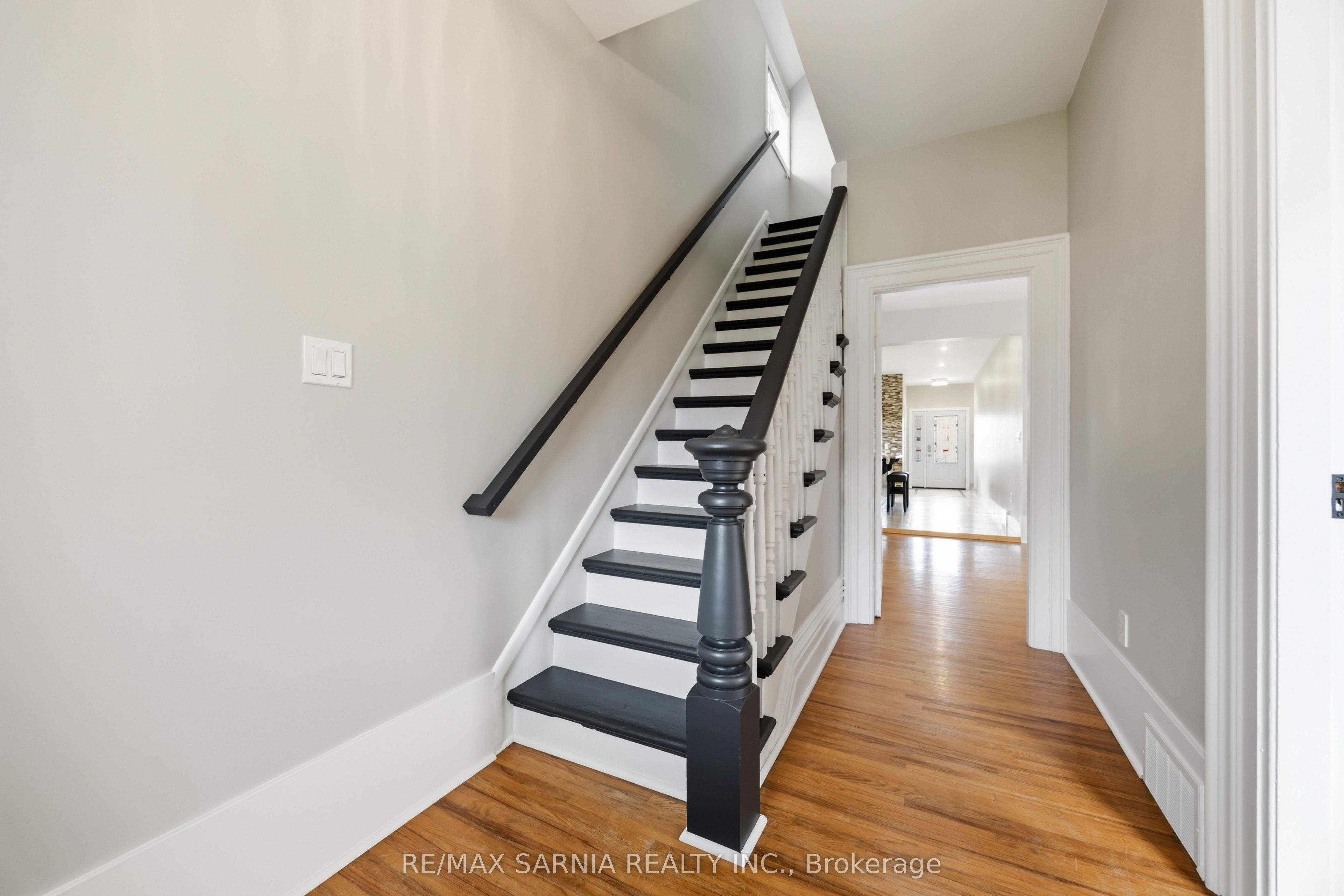 541 Erie Street, Warwick, ON N0M 2S0 photo 4