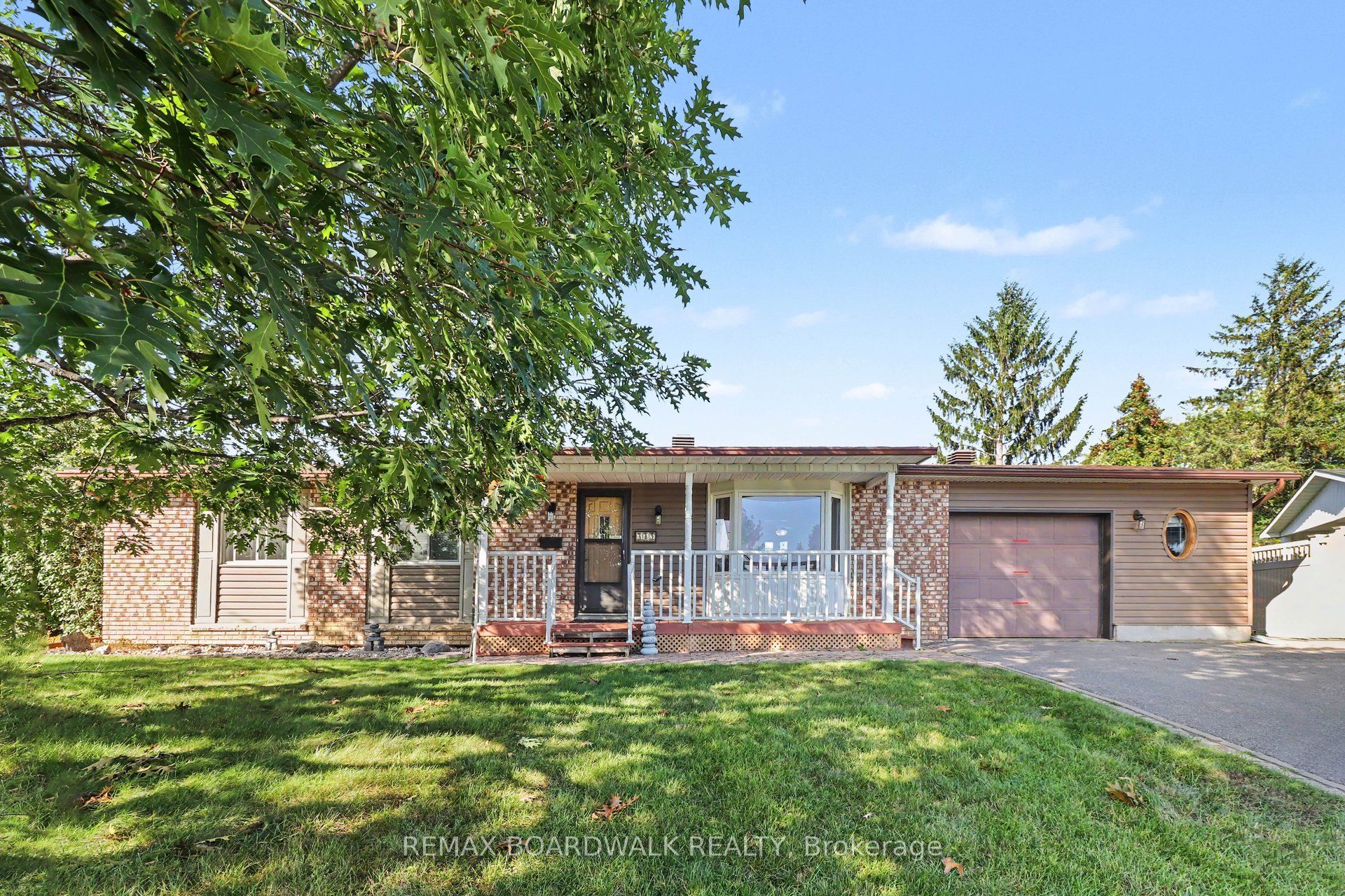 389 Hatfield Crescent, Orleans - Cumberland and Area, ON K1E 1M6 photo 2