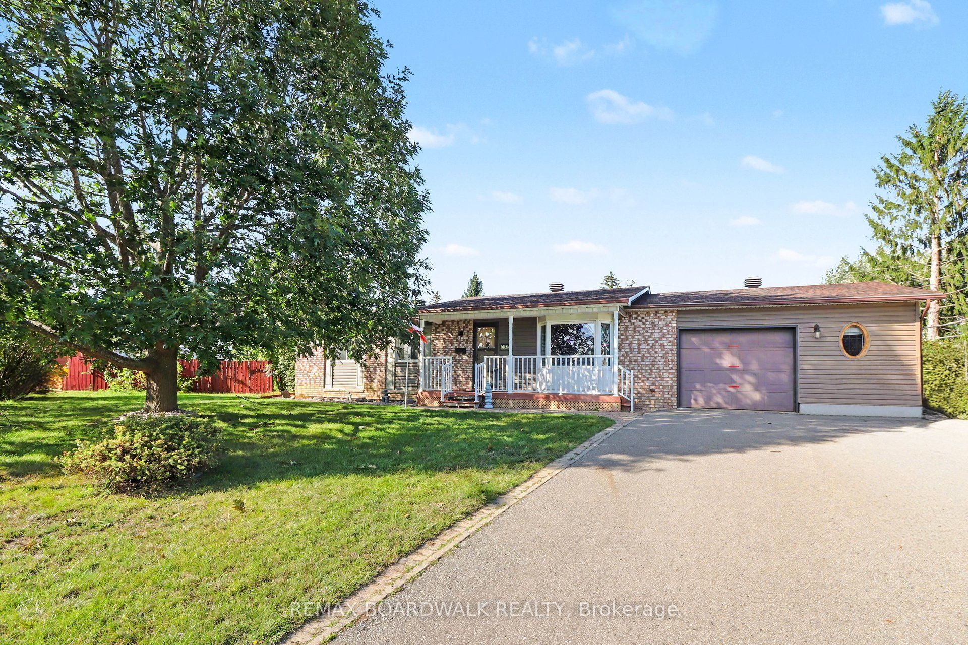389 Hatfield Crescent, Orleans - Cumberland and Area, ON K1E 1M6 photo 3
