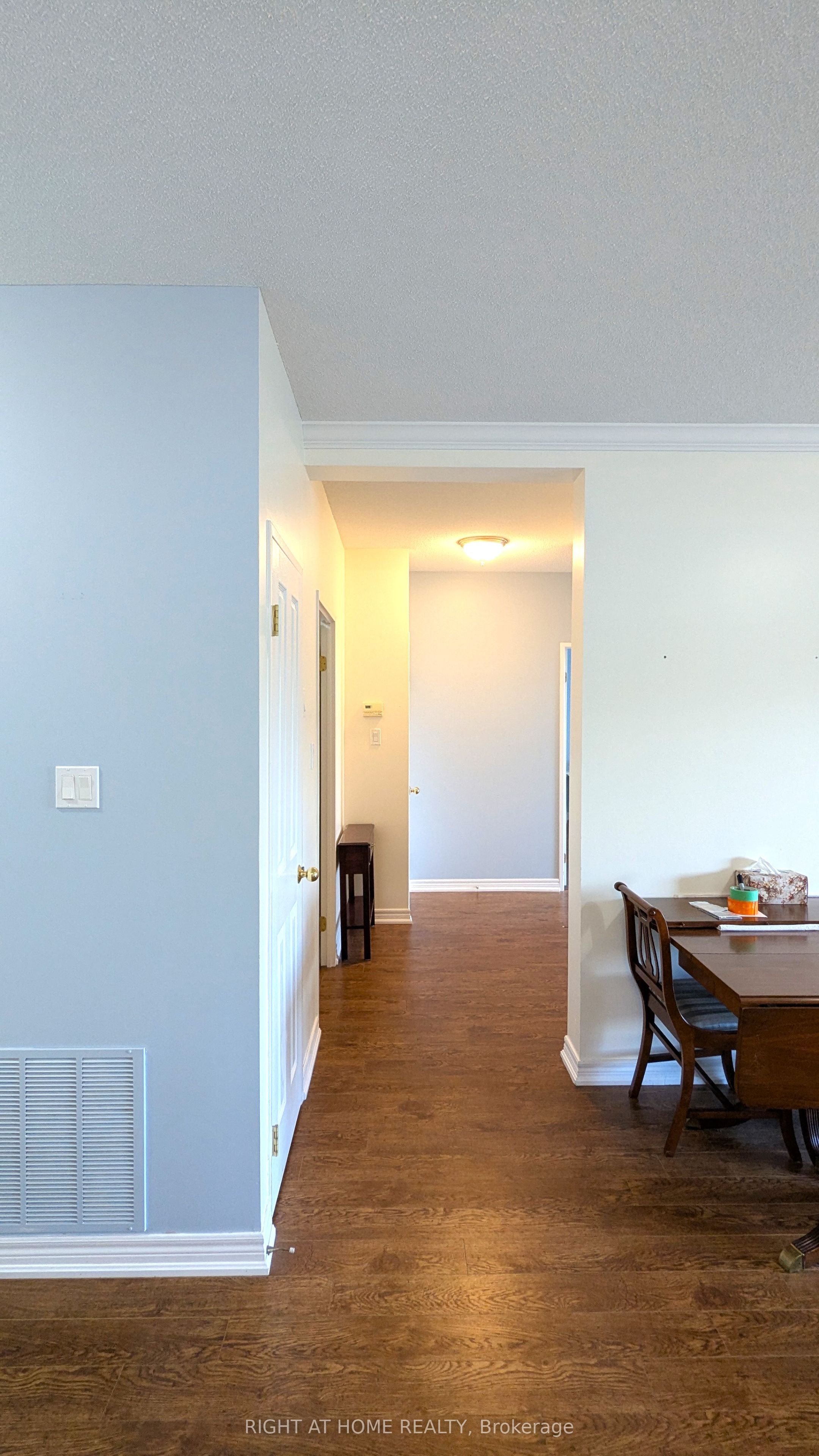 60 Wyndham Street S 503, Guelph, ON N1E 7H7 photo 4