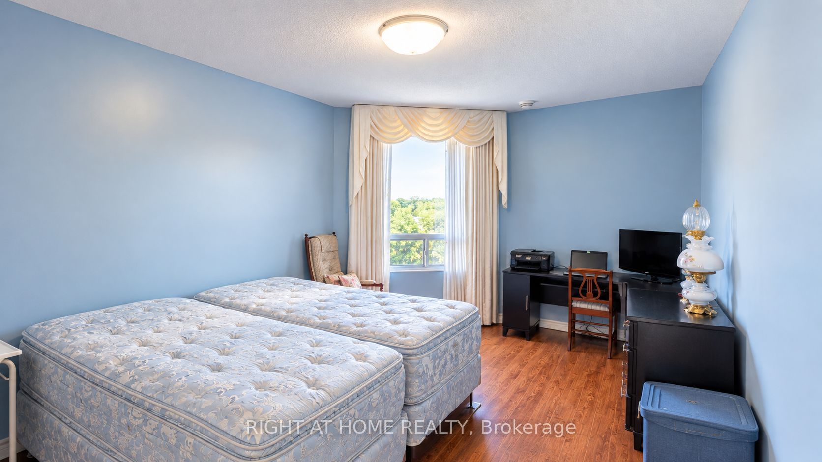 60 Wyndham Street S 503, Guelph, ON N1E 7H7 photo 5
