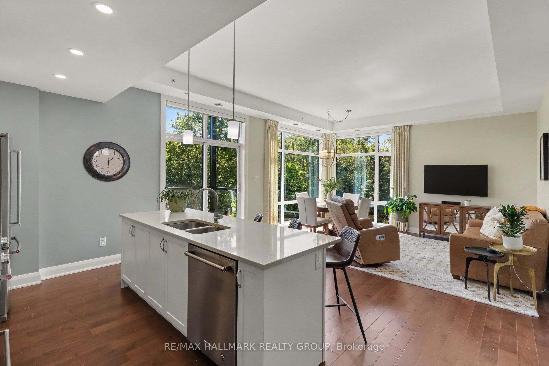 110 Cortile Private 202, Blossom Park - Airport and Area, ON K1V 2S8 photo 5