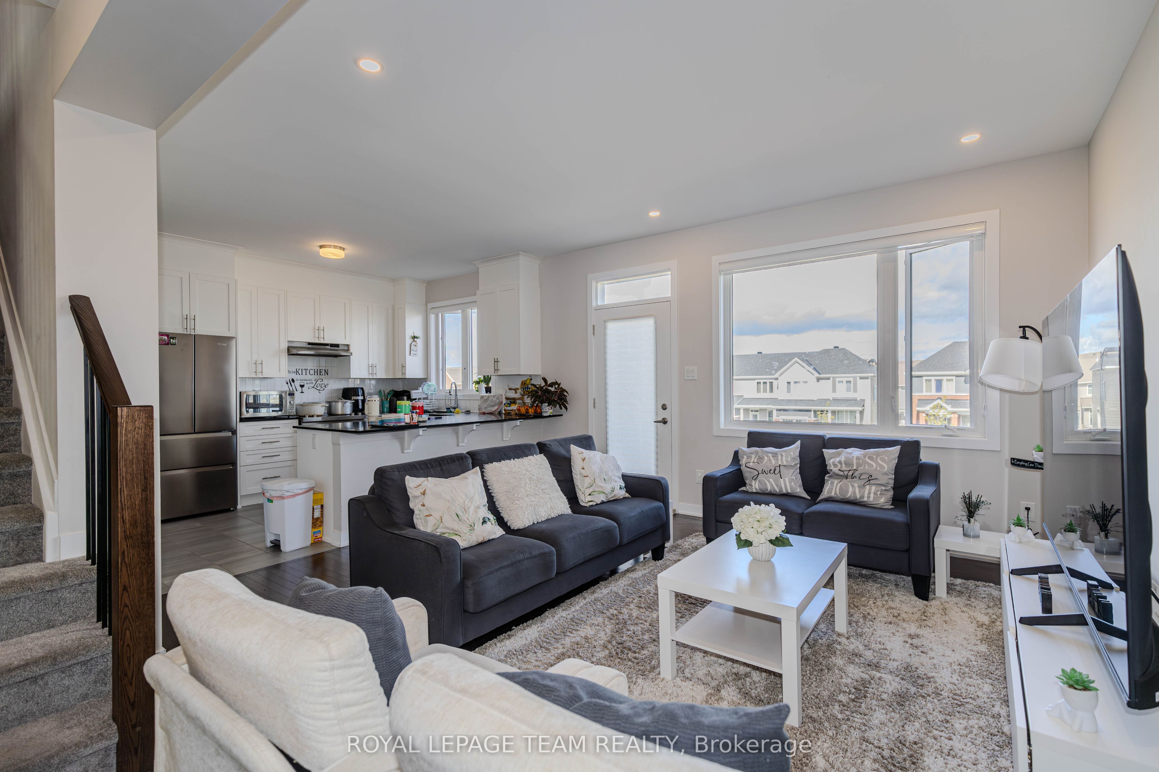 108 Beebalm Crescent, Barrhaven, ON K2J 7G5 photo 4