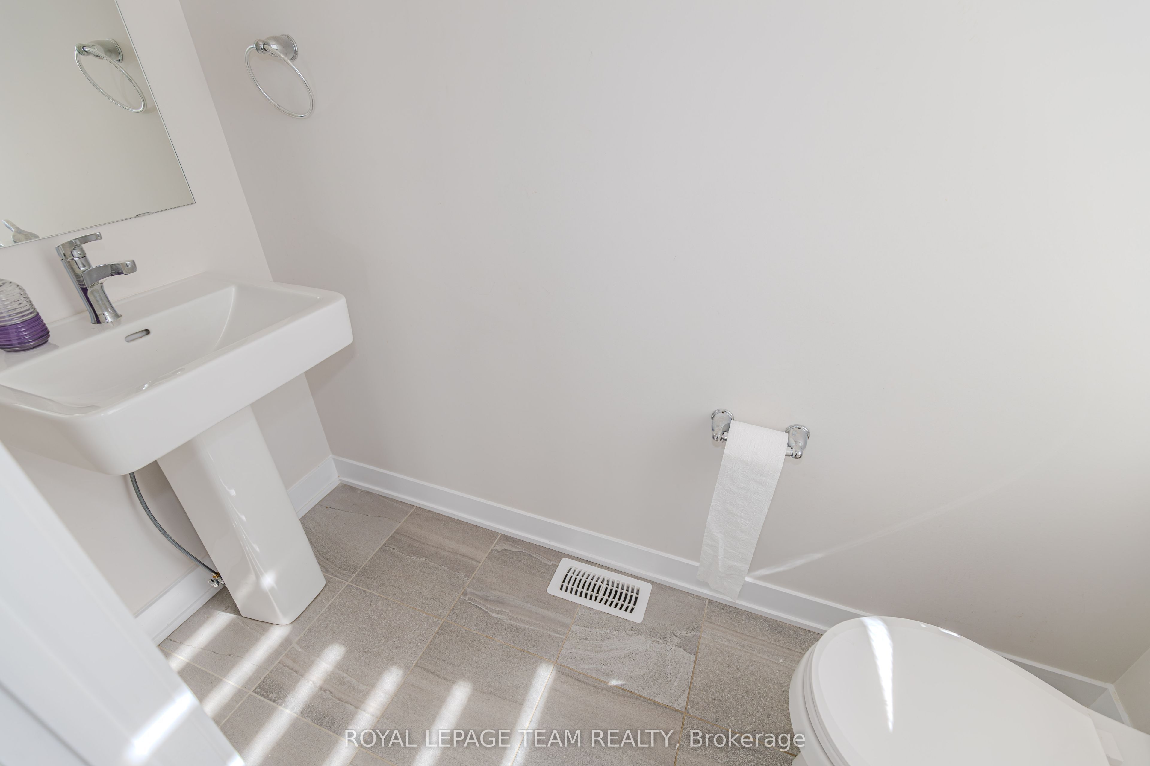 108 Beebalm Crescent, Barrhaven, ON K2J 7G5 photo 5