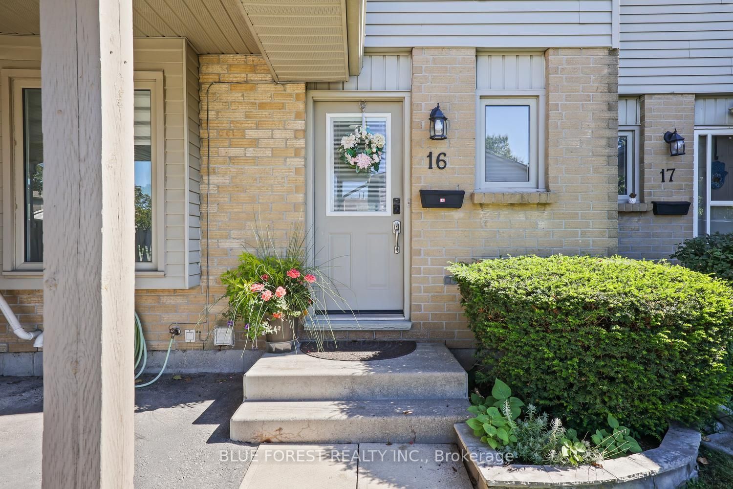 25 ERICA Crescent 16, London South, ON N6E 3R7 photo 2