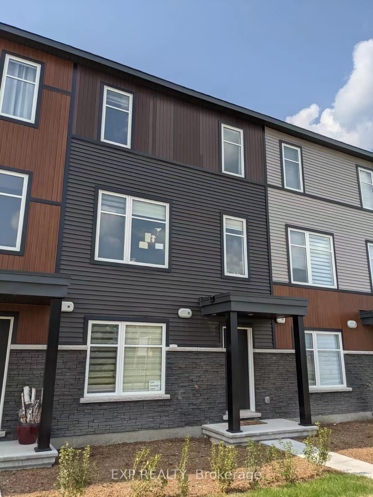 1075 SPEEDVALE Court, Kanata, ON K2T 0P6