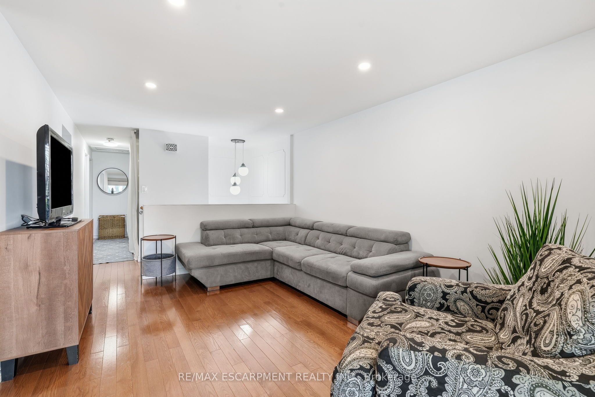 3 Glengrove Avenue, Grimsby, ON L3M 4L6 photo 5
