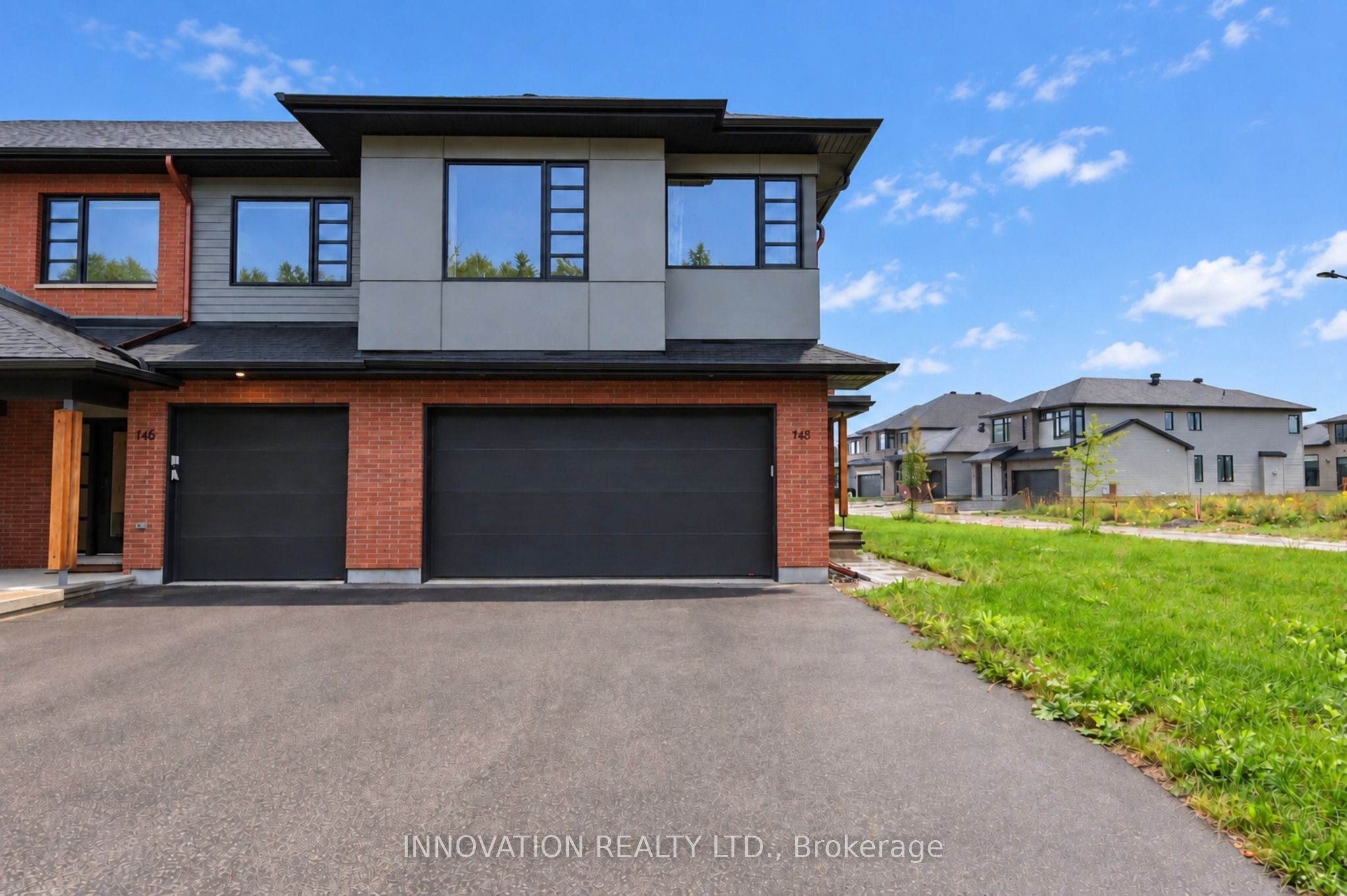 747 ACAI Way, Blossom Park - Airport and Area, ON K1X 0K1
